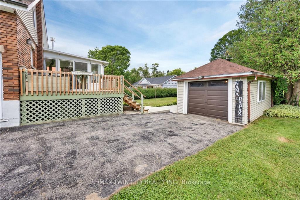 Photo 36 of 57 Bloomingdale Road N, Kitchener, Bridgeport — HOMEH