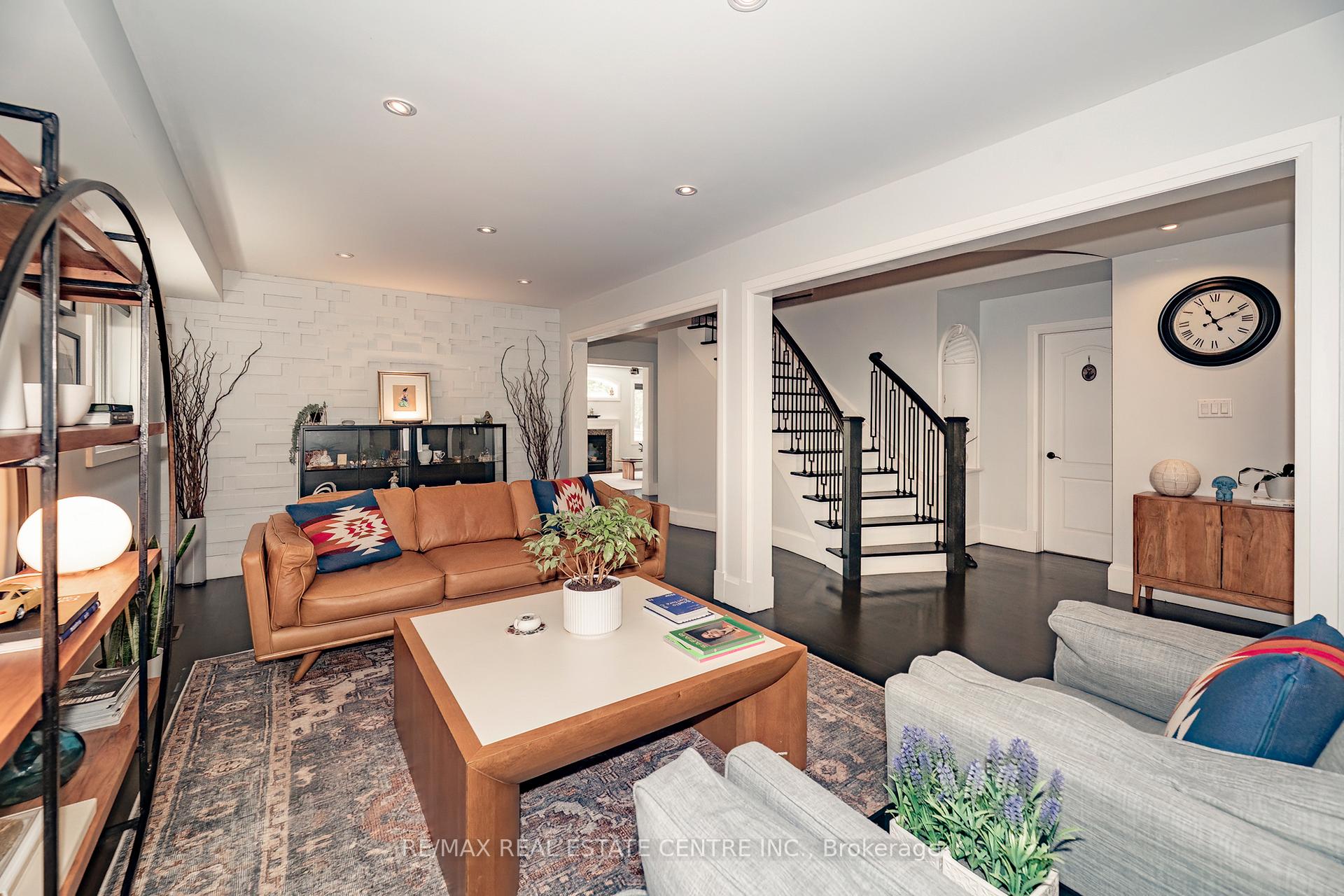 Photo 6 of 41 Ranchero Drive, Brampton, Fletcher's Meadow — HOMEH