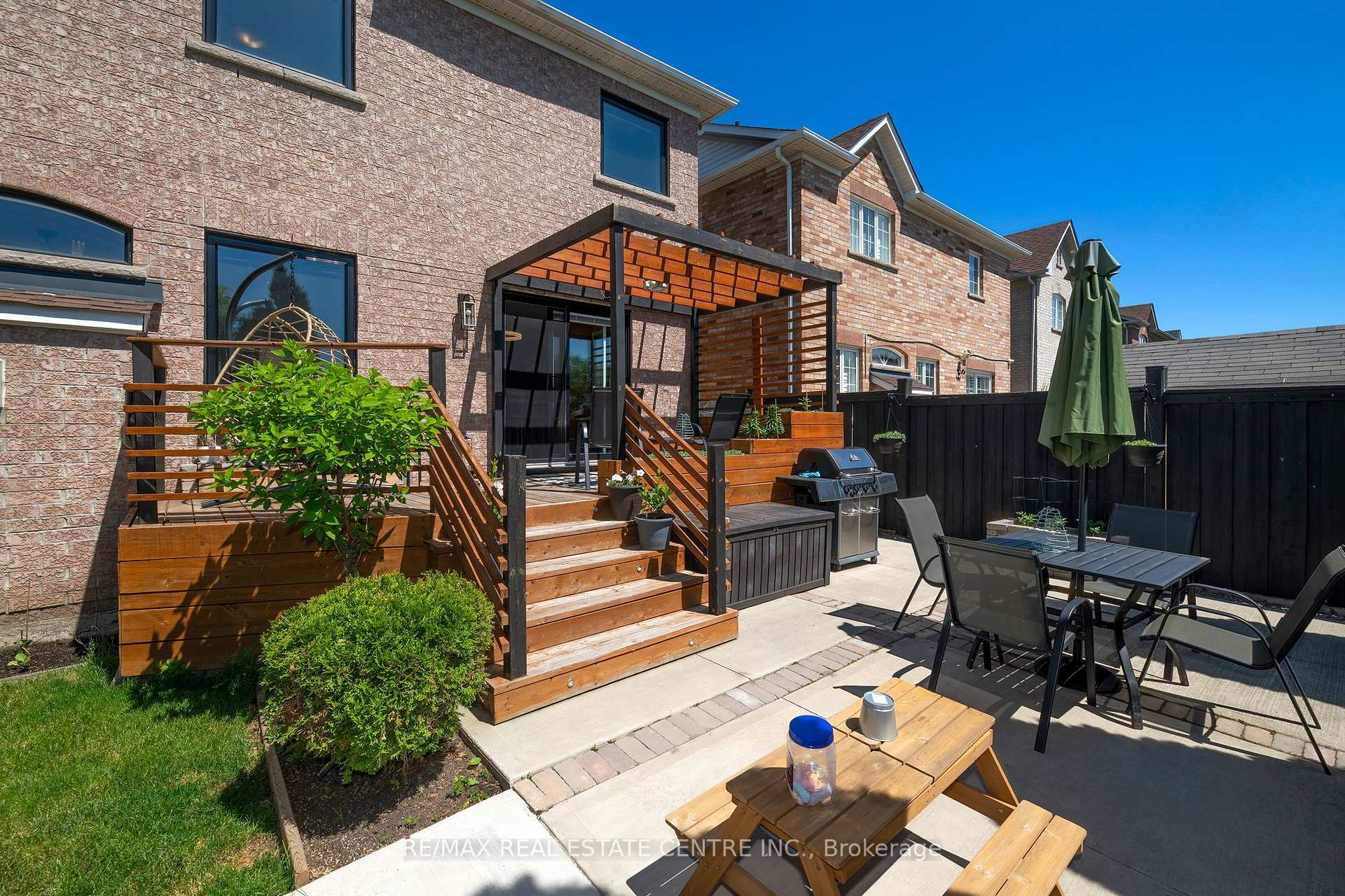 Photo 40 of 41 Ranchero Drive, Brampton, Fletcher's Meadow — HOMEH