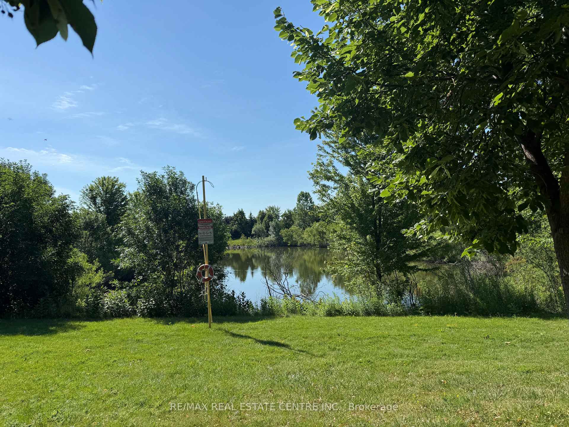 Photo 43 of 41 Ranchero Drive, Brampton, Fletcher's Meadow — HOMEH