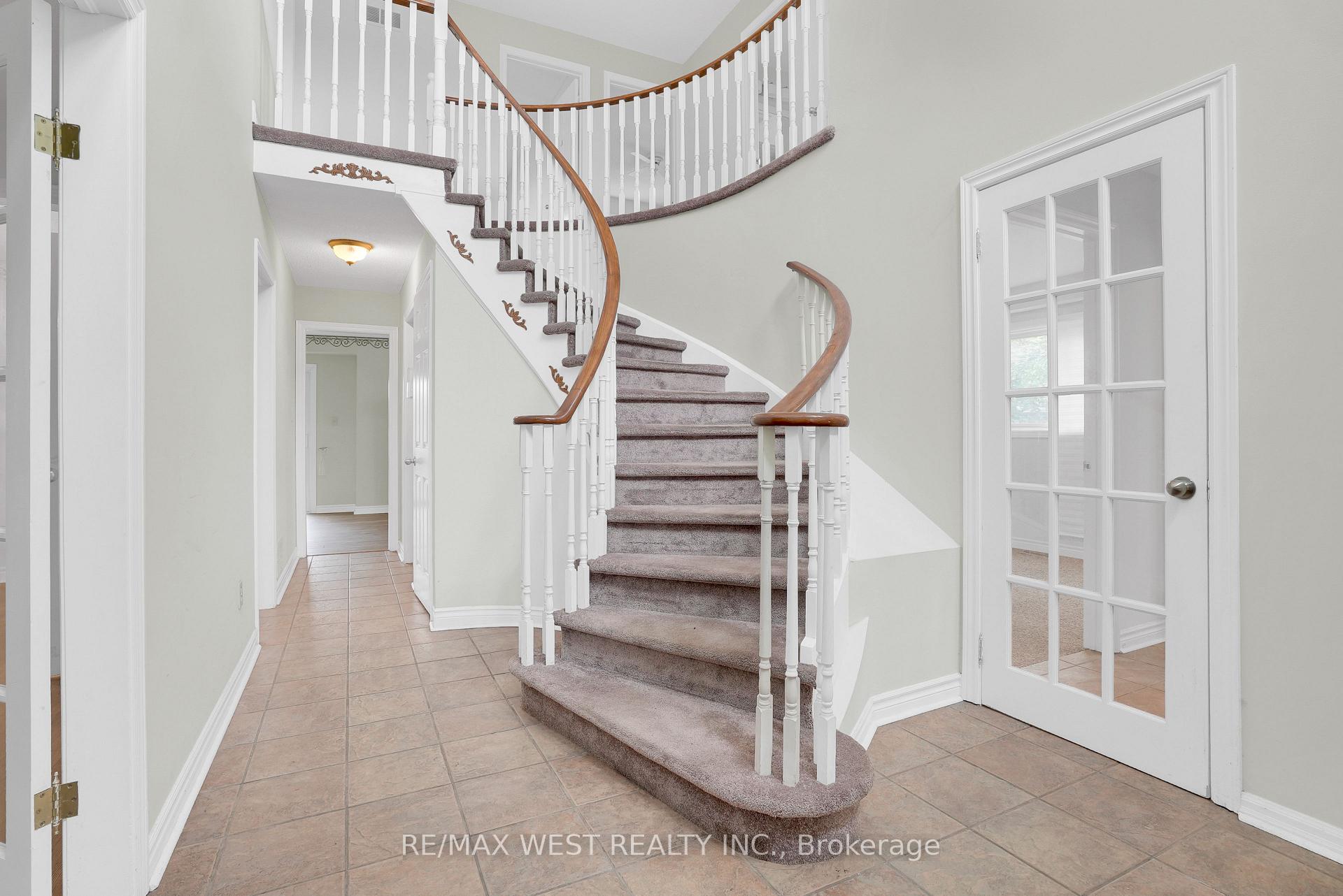 Photo 5 of 1 Cardinal Street, Barrie, Cundles East — HOMEH