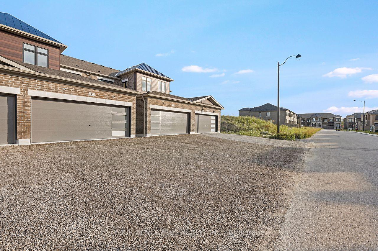 Photo 4 of 43 Falby Road, Brampton, Bram East — HOMEH