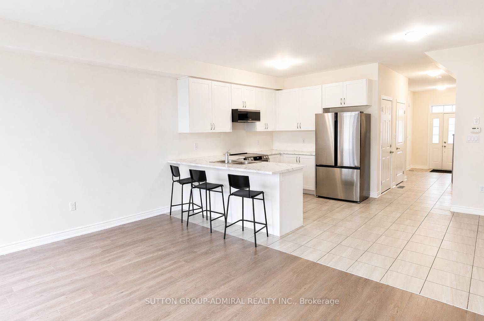 Photo 8 of 2135 Speare Court, Innisfil, Alcona — HOMEH