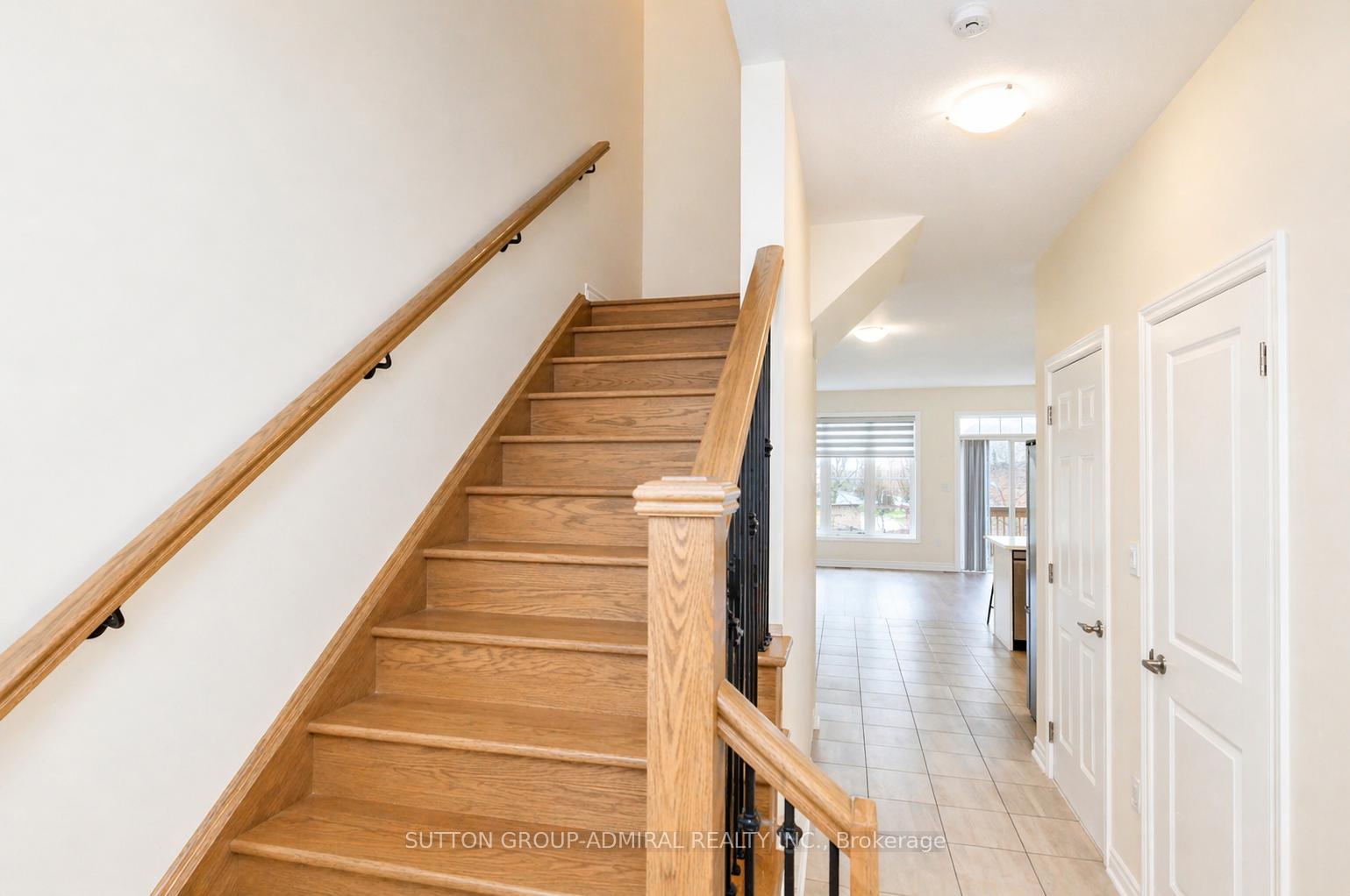 Photo 10 of 2135 Speare Court, Innisfil, Alcona — HOMEH