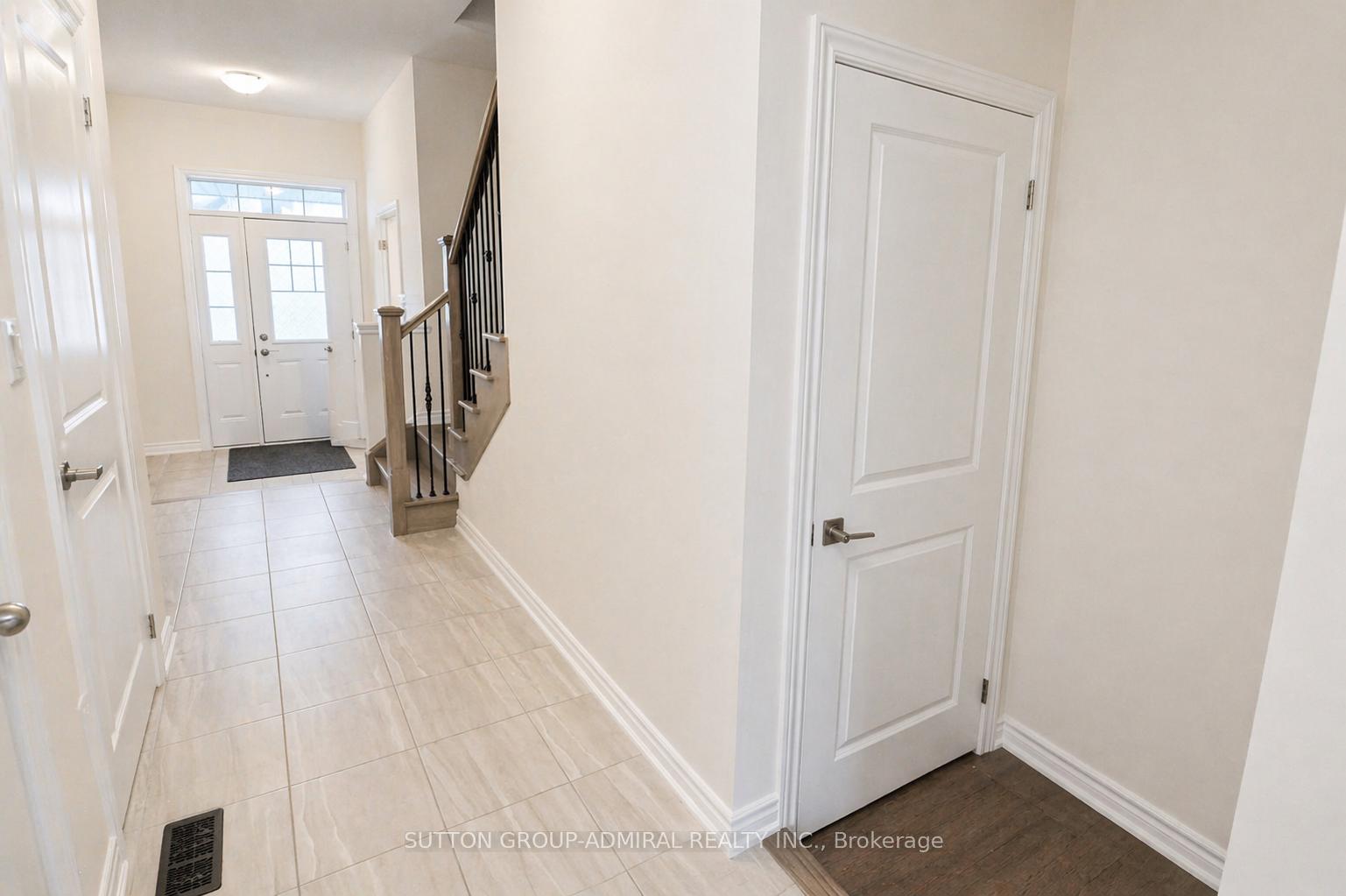 Photo 12 of 2135 Speare Court, Innisfil, Alcona — HOMEH