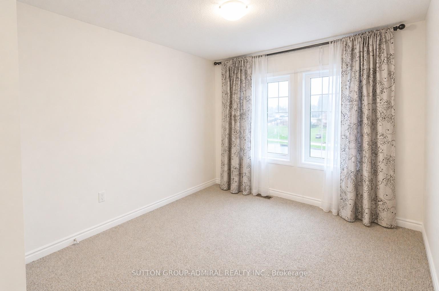 Photo 28 of 2135 Speare Court, Innisfil, Alcona — HOMEH