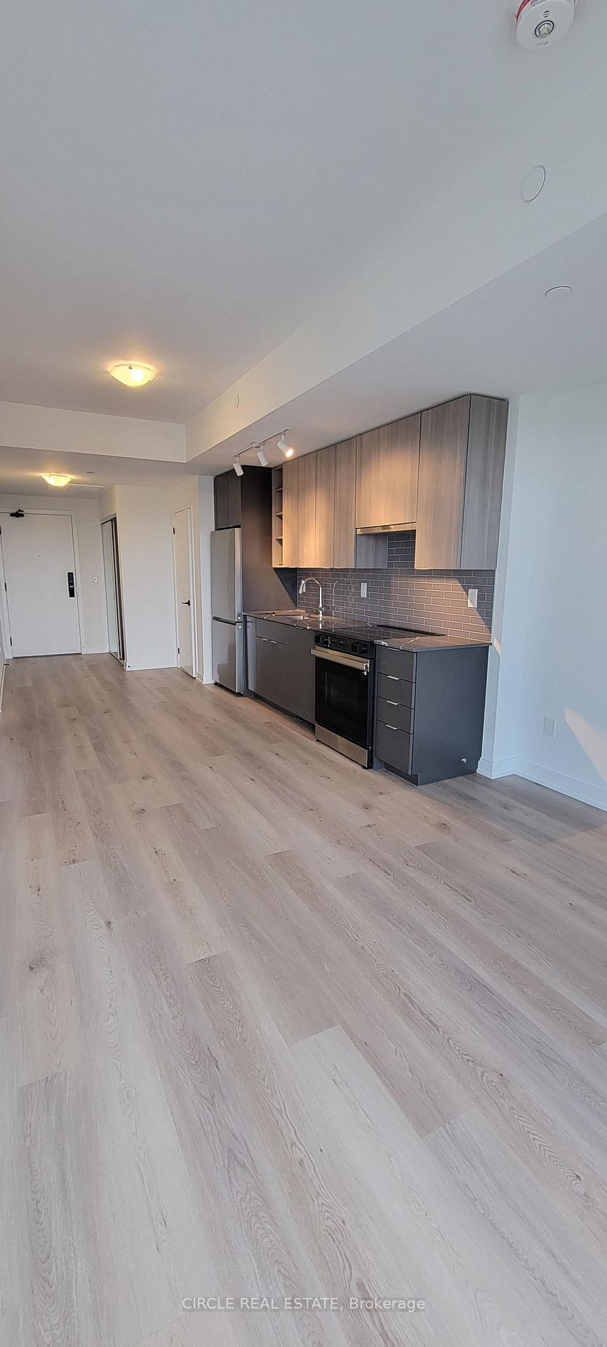 Photo 10 of Unit 1711, 2075 Lakeshore Road, Burlington, Brant — HOMEH