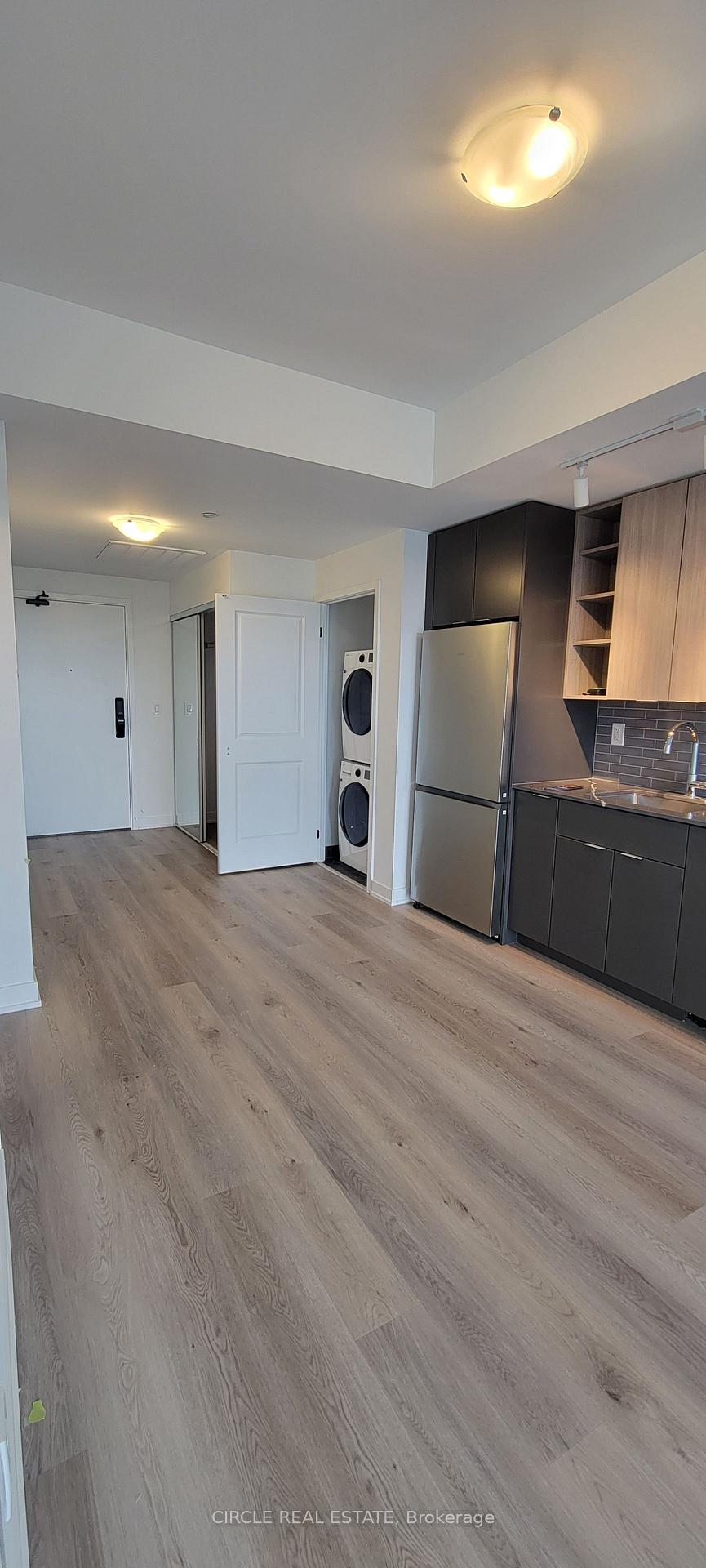 Photo 11 of Unit 1711, 2075 Lakeshore Road, Burlington, Brant — HOMEH