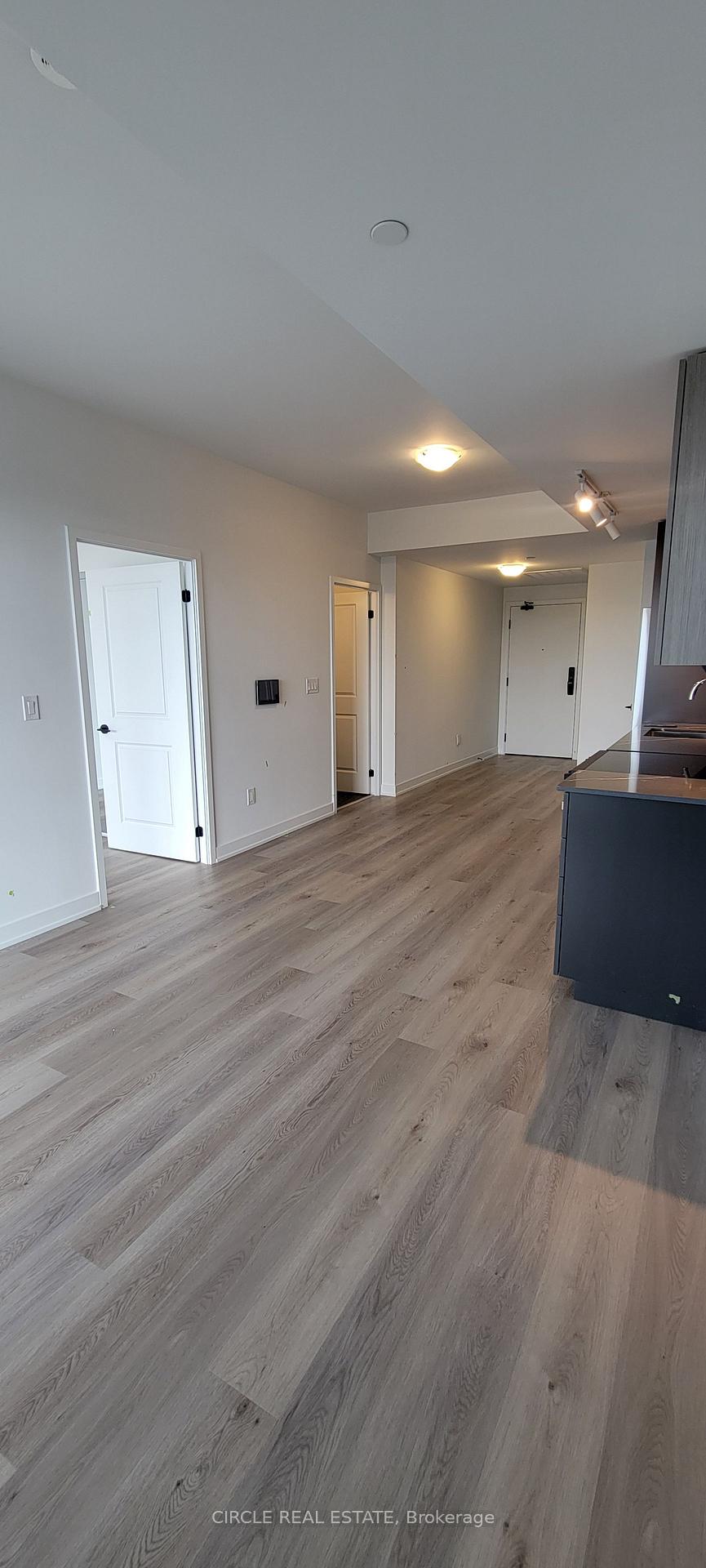 Photo 12 of Unit 1711, 2075 Lakeshore Road, Burlington, Brant — HOMEH