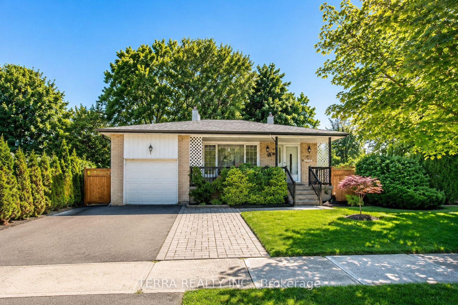 Front of Unit Basement, 157 Darlingside Drive