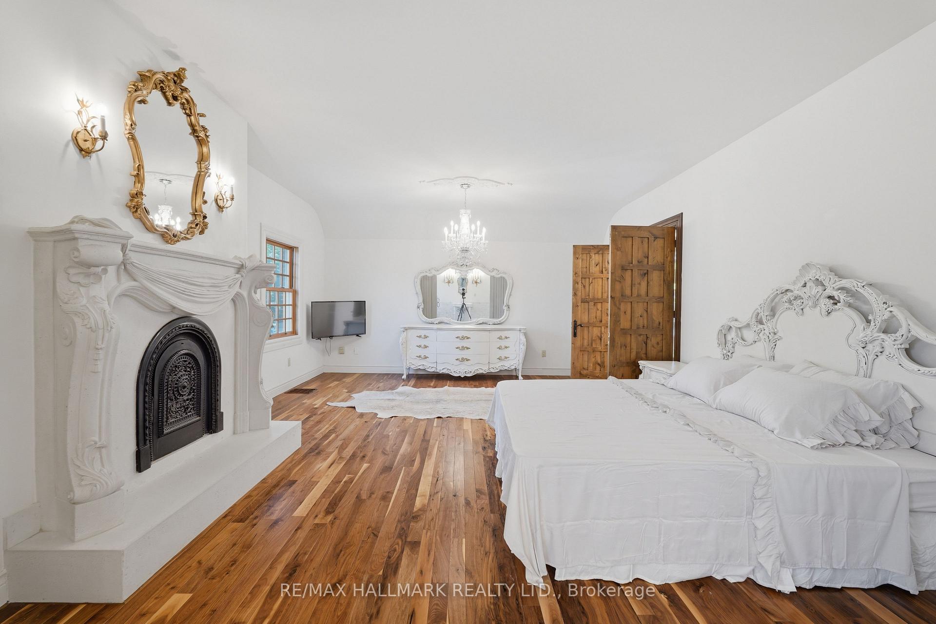 Photo 36 of 12994 Weston Road, King, King City — HOMEH