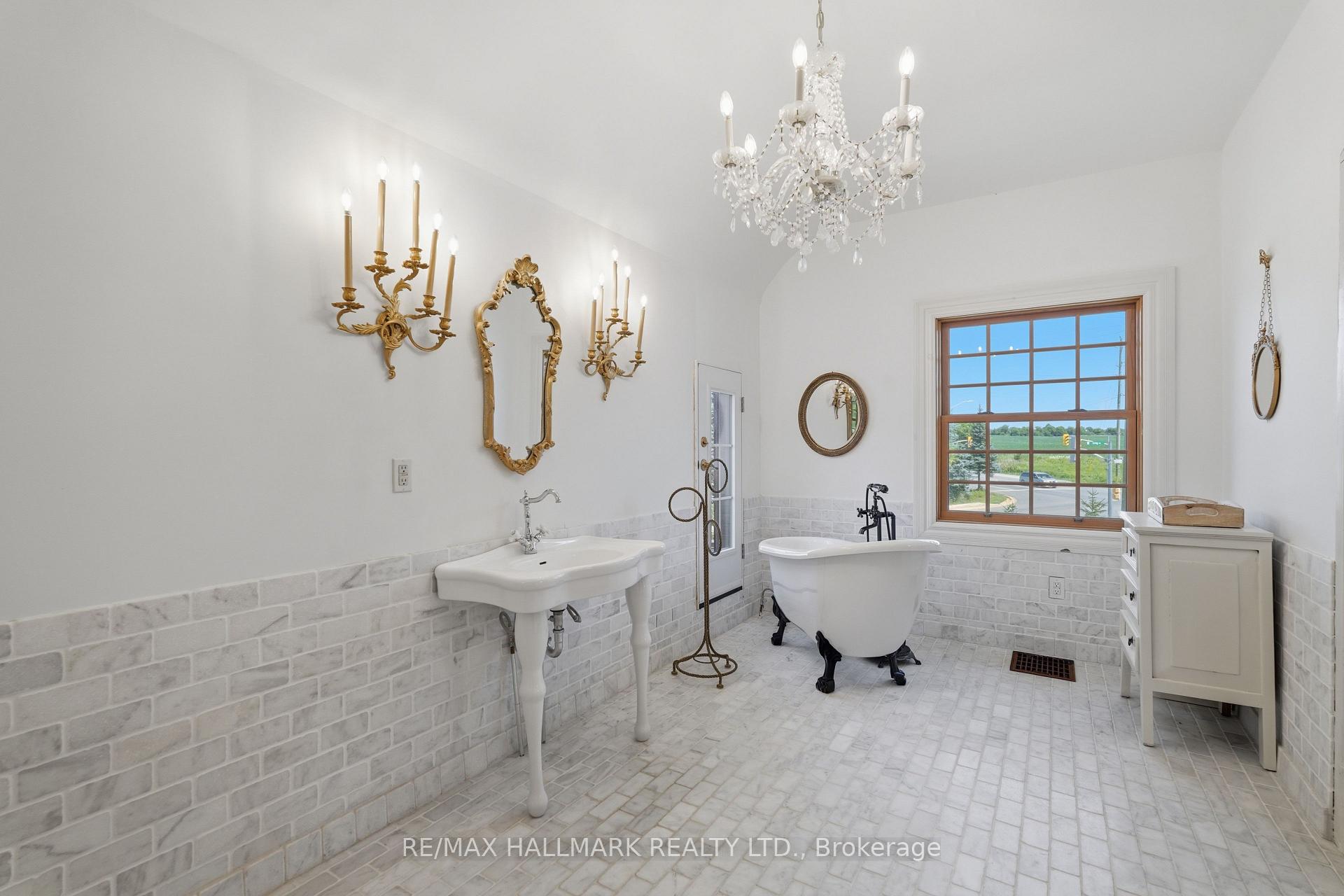 Photo 38 of 12994 Weston Road, King, King City — HOMEH