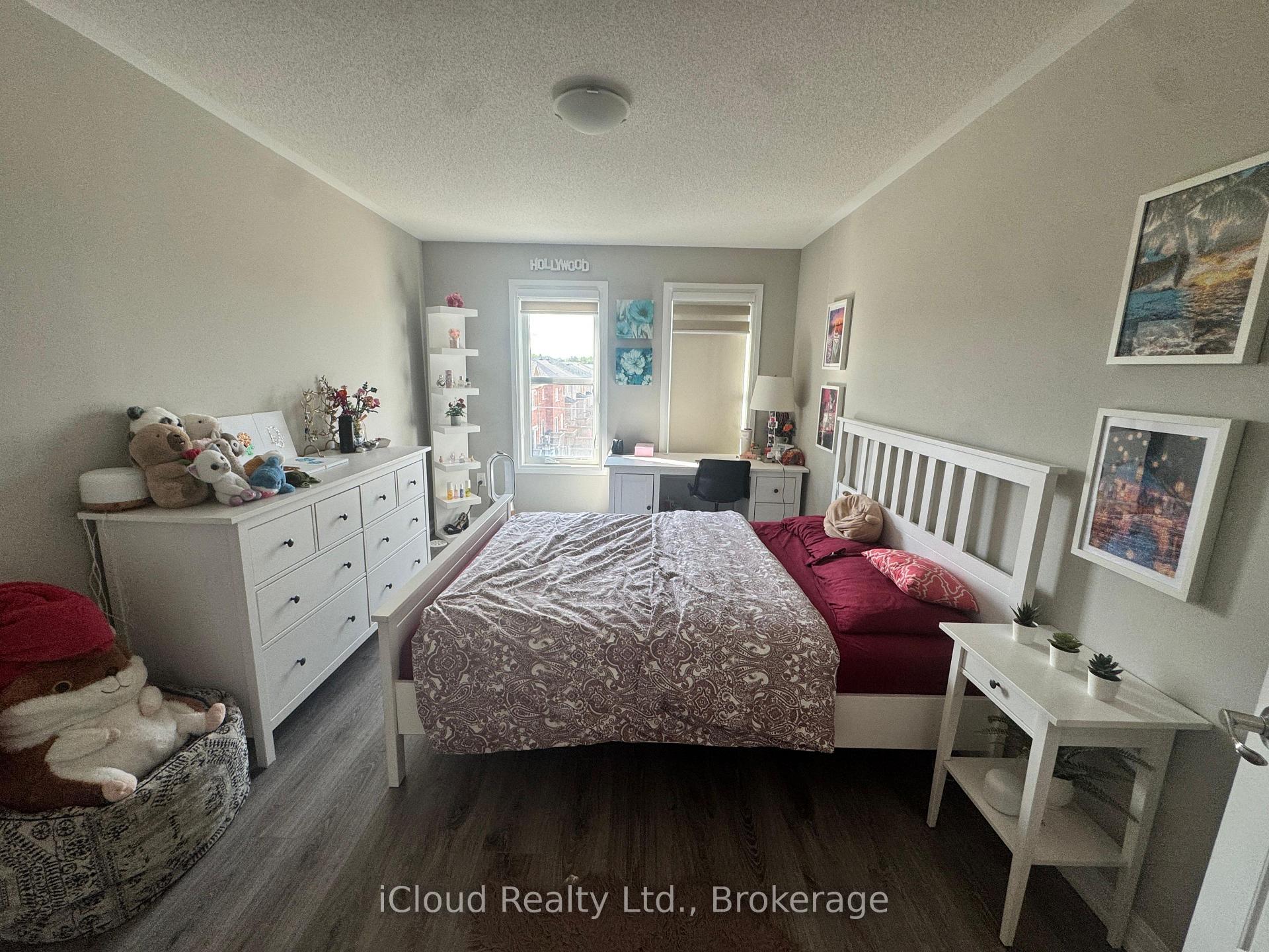 Photo 10 of 126 Burnhamthorpe Road E, Oakville, Glenorchy — HOMEH
