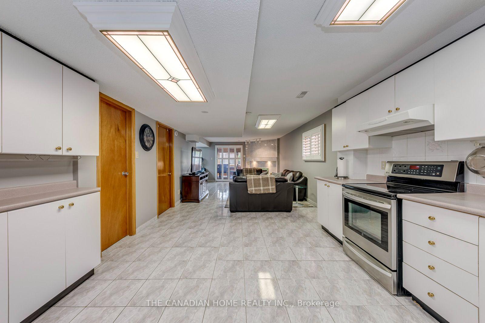 Photo 31 of 5472 Bourget Drive, Mississauga, Hurontario — HOMEH