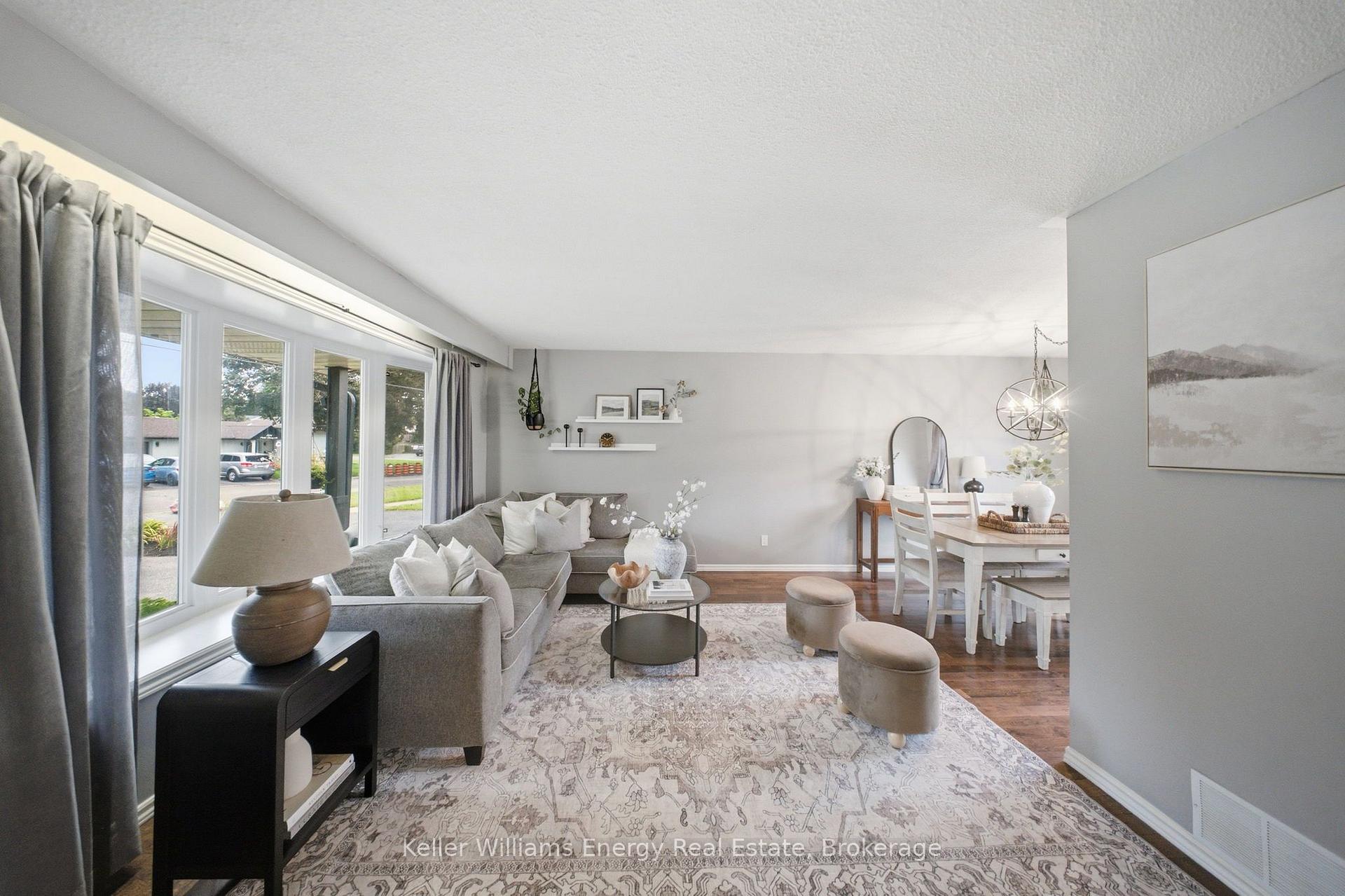 Photo 8 of 233 Phillip Murray Avenue, Oshawa, Lakeview — HOMEH