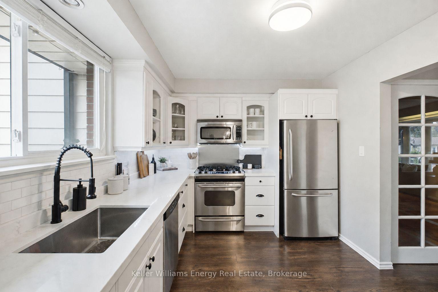 Photo 12 of 233 Phillip Murray Avenue, Oshawa, Lakeview — HOMEH