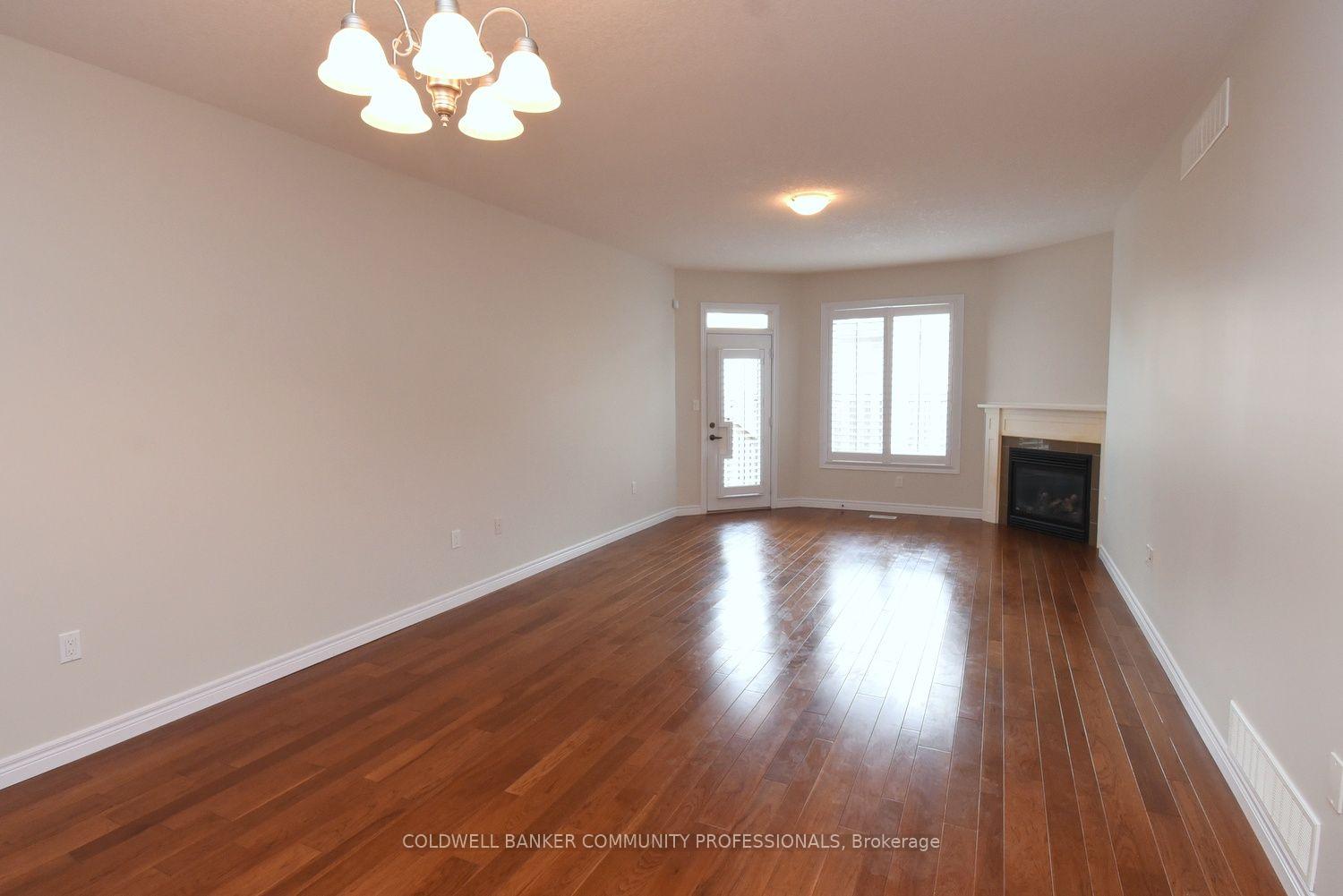 Photo 11 of 19 Stickland Lane, Hamilton, Binbrook — HOMEH