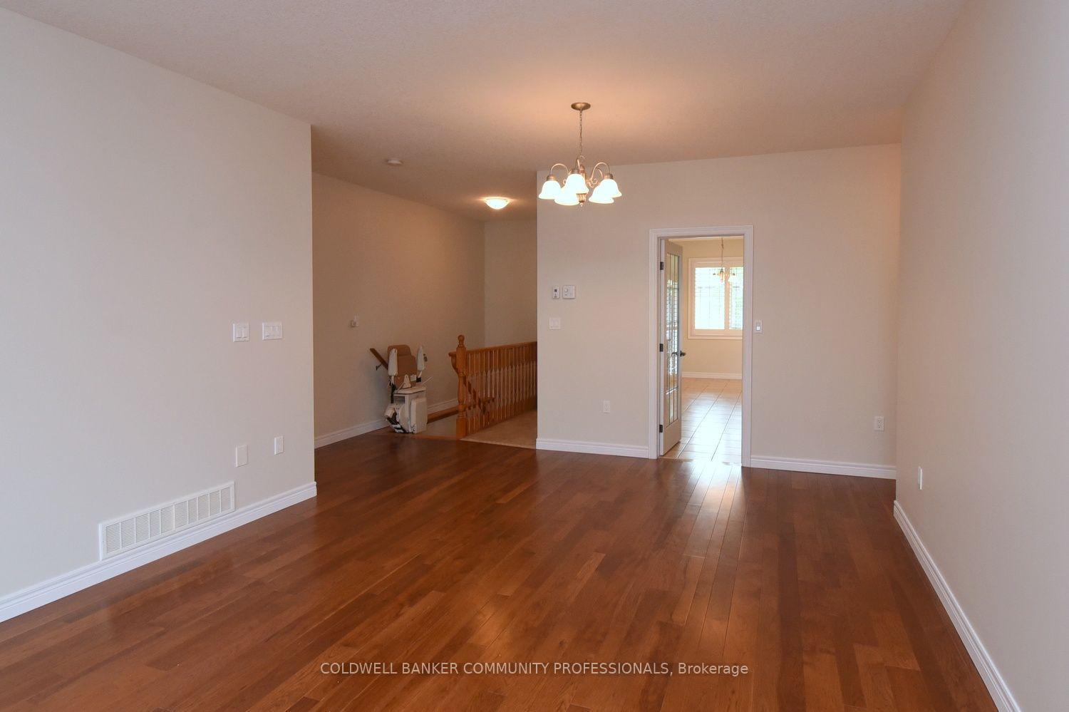 Photo 12 of 19 Stickland Lane, Hamilton, Binbrook — HOMEH