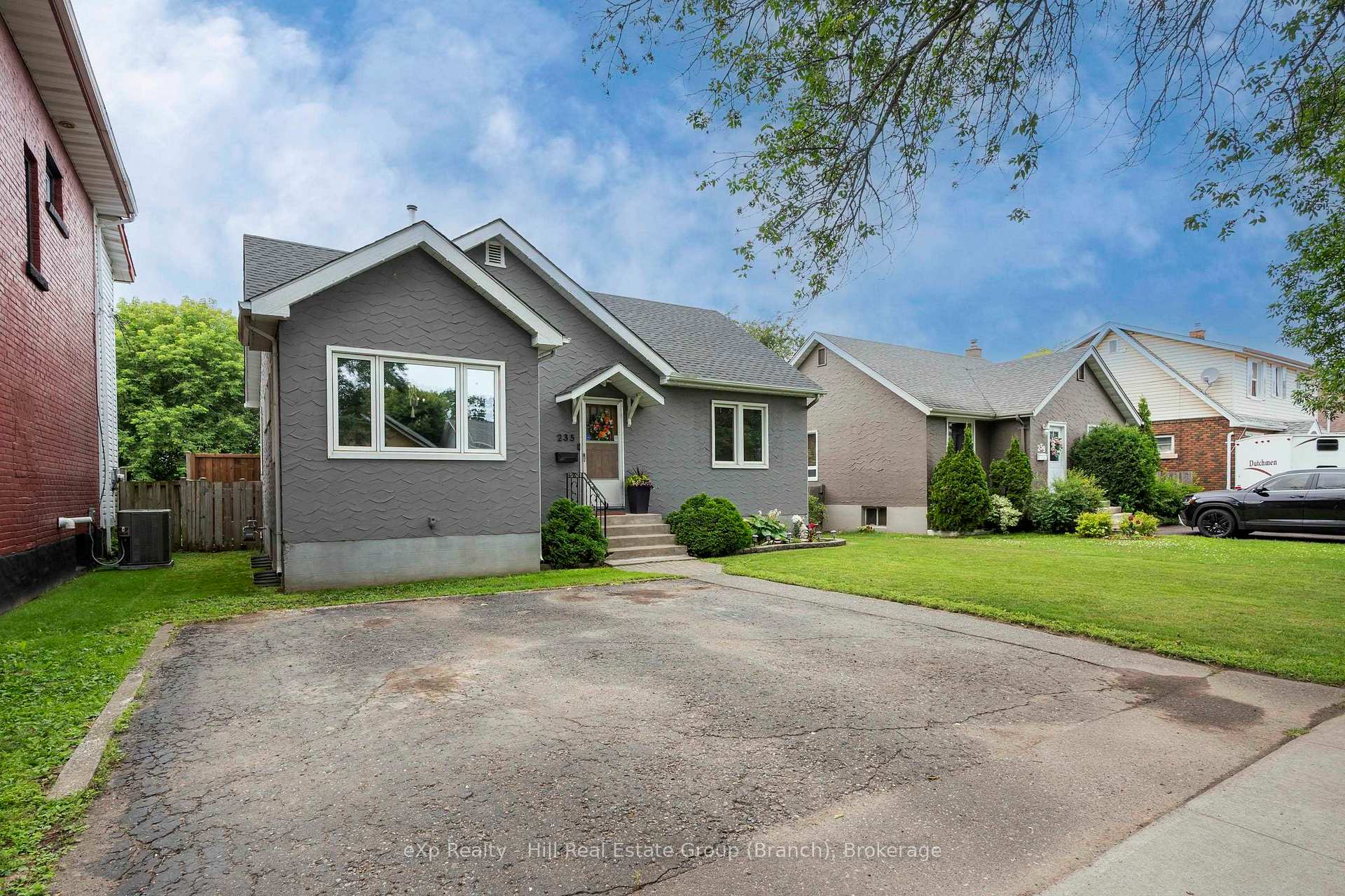 Photo 2 of 235 Franklin Street N, Thunder Bay, McKeller Park — HOMEH