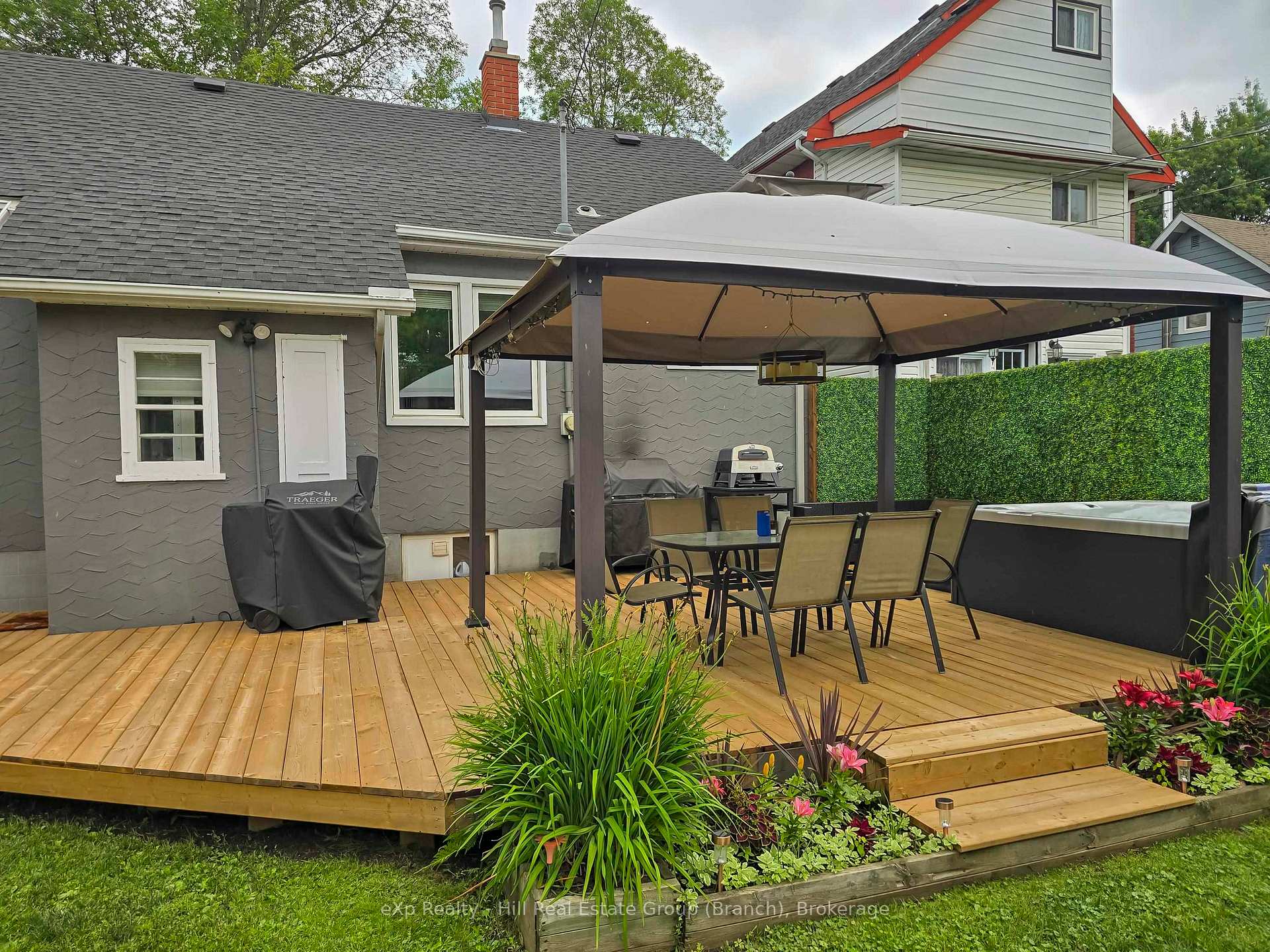 Photo 4 of 235 Franklin Street N, Thunder Bay, McKeller Park — HOMEH