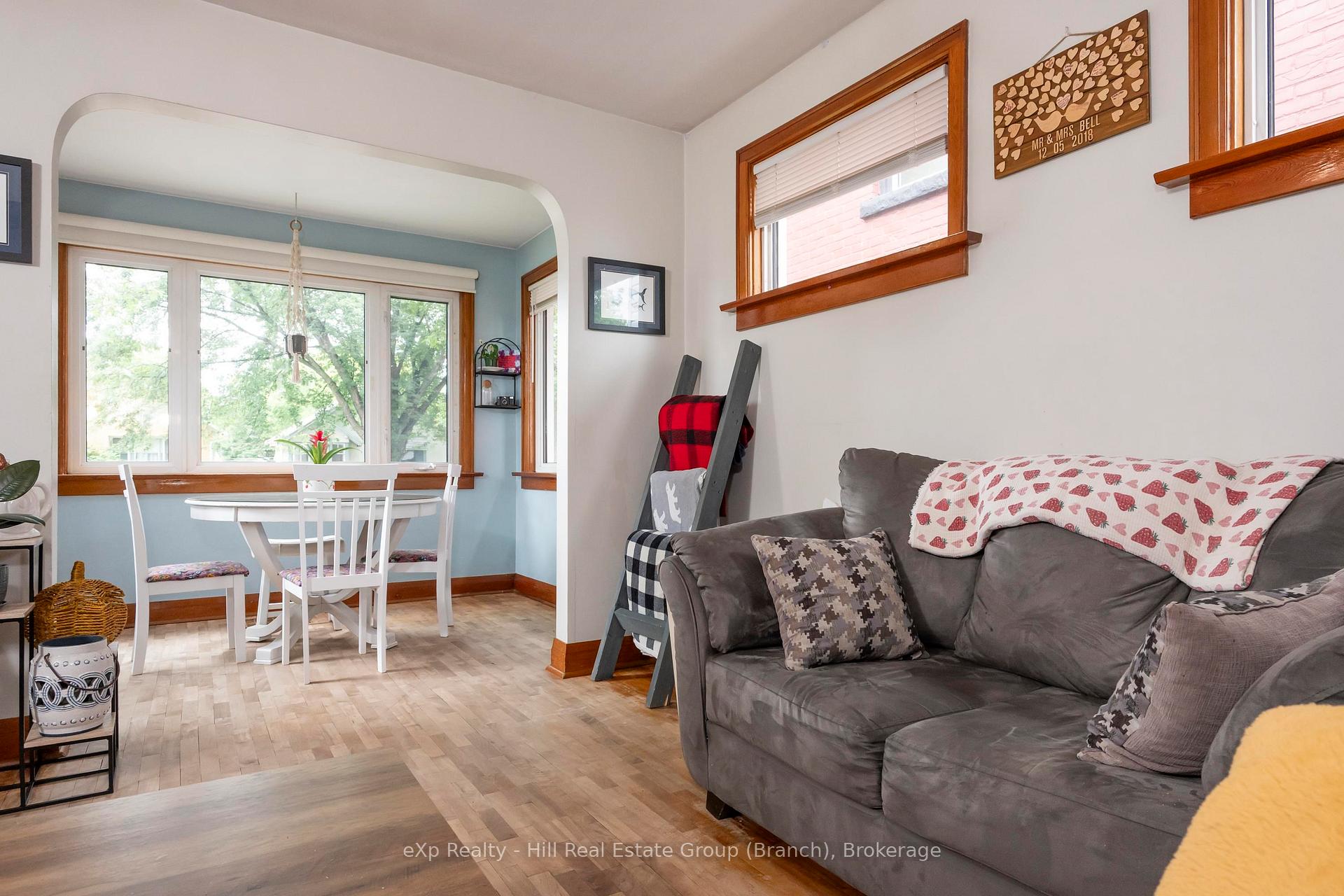 Photo 17 of 235 Franklin Street N, Thunder Bay, McKeller Park — HOMEH