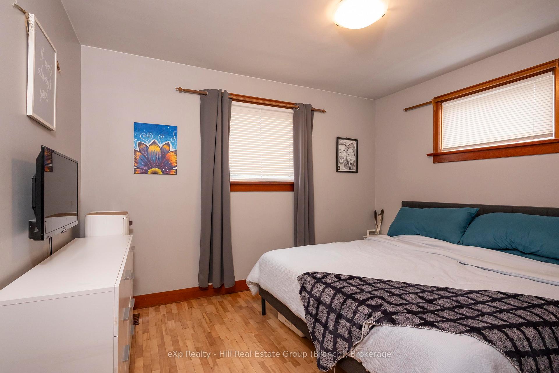 Photo 29 of 235 Franklin Street N, Thunder Bay, McKeller Park — HOMEH