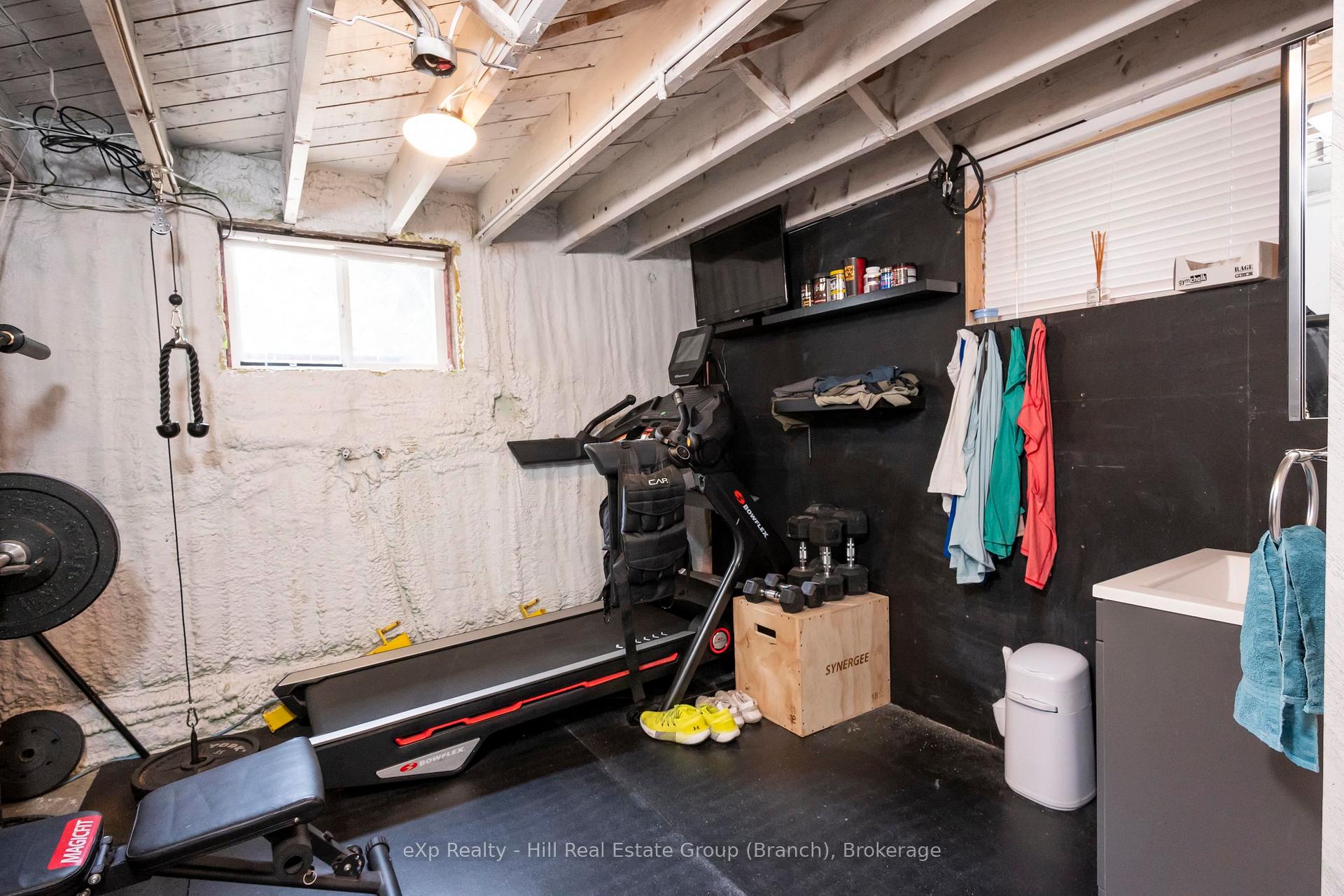 Photo 48 of 235 Franklin Street N, Thunder Bay, McKeller Park — HOMEH