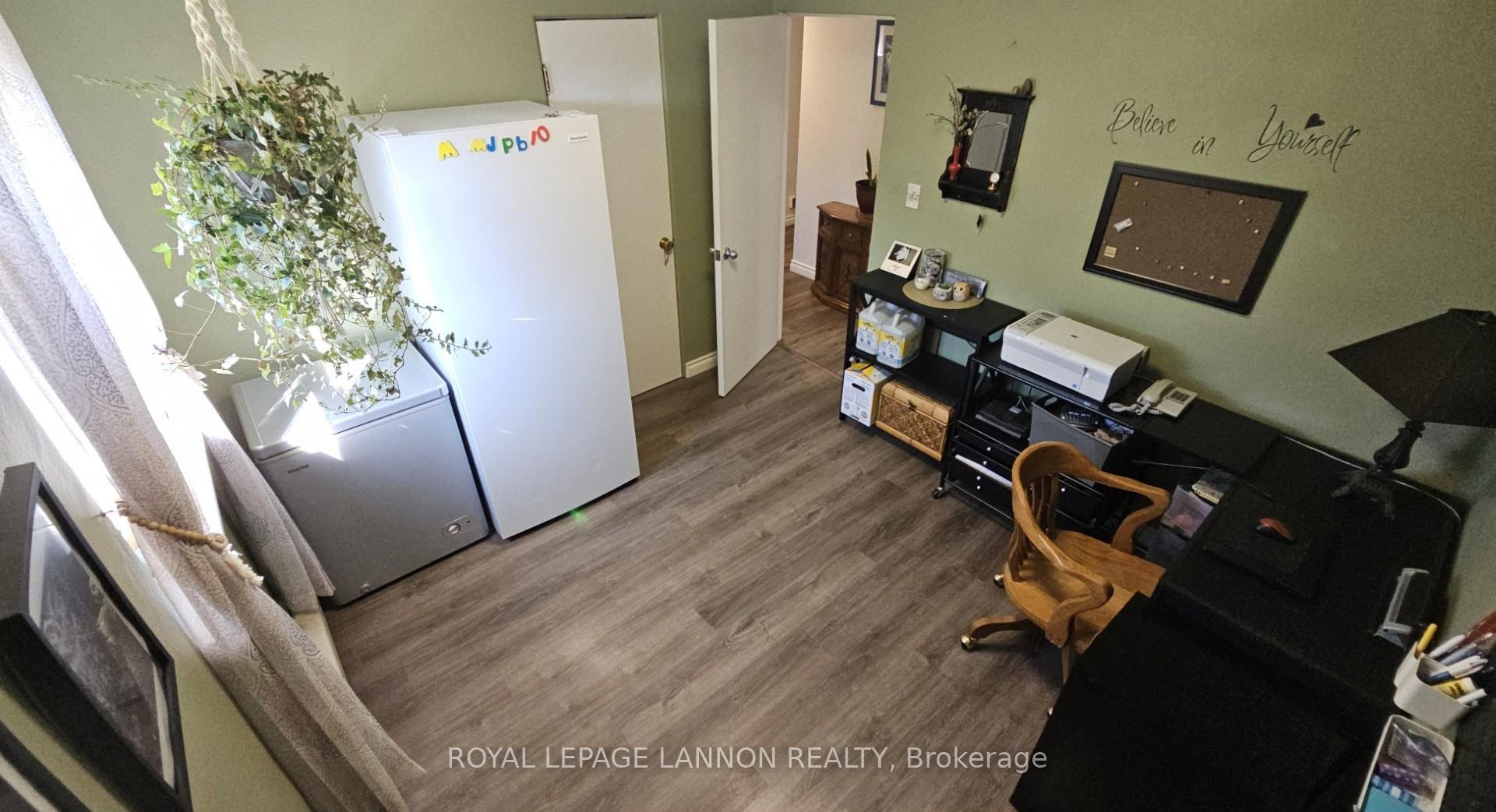 Photo 16 of 1820 Hamilton Avenue, Thunder Bay, Hyde Park — HOMEH