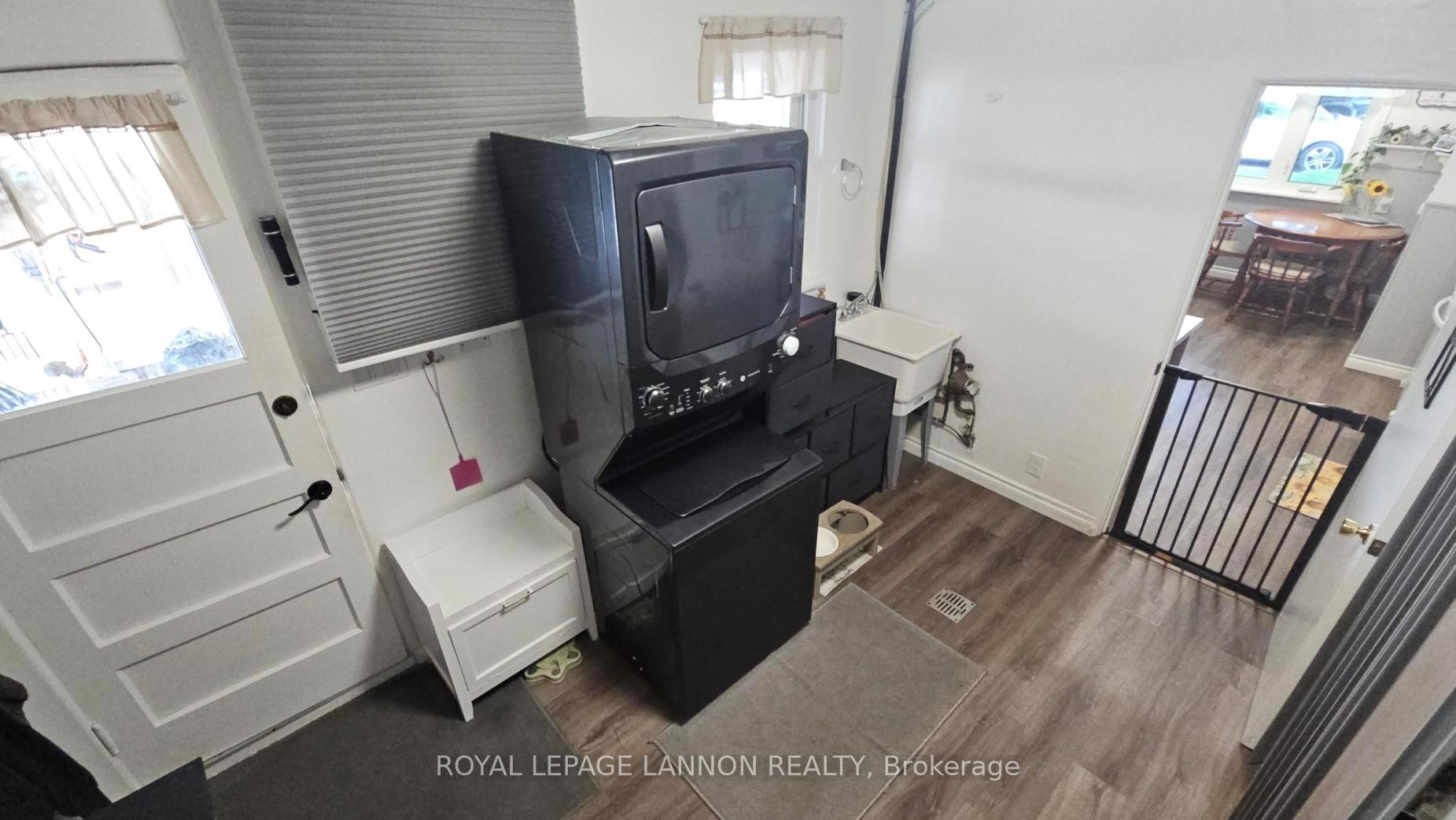 Photo 20 of 1820 Hamilton Avenue, Thunder Bay, Hyde Park — HOMEH