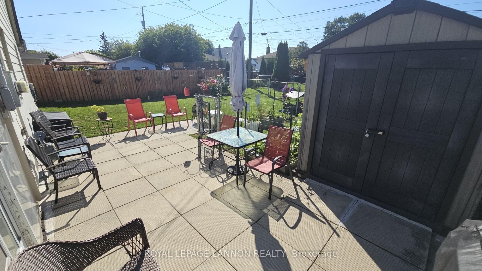 Photo 24 of 1820 Hamilton Avenue, Thunder Bay, Hyde Park — HOMEH