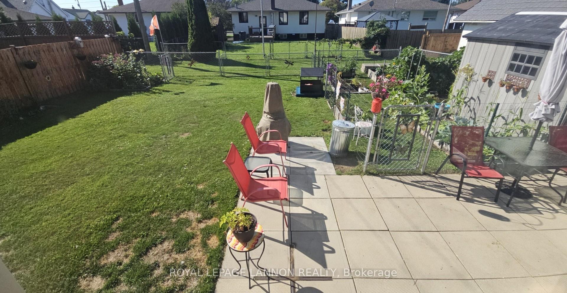 Photo 25 of 1820 Hamilton Avenue, Thunder Bay, Hyde Park — HOMEH