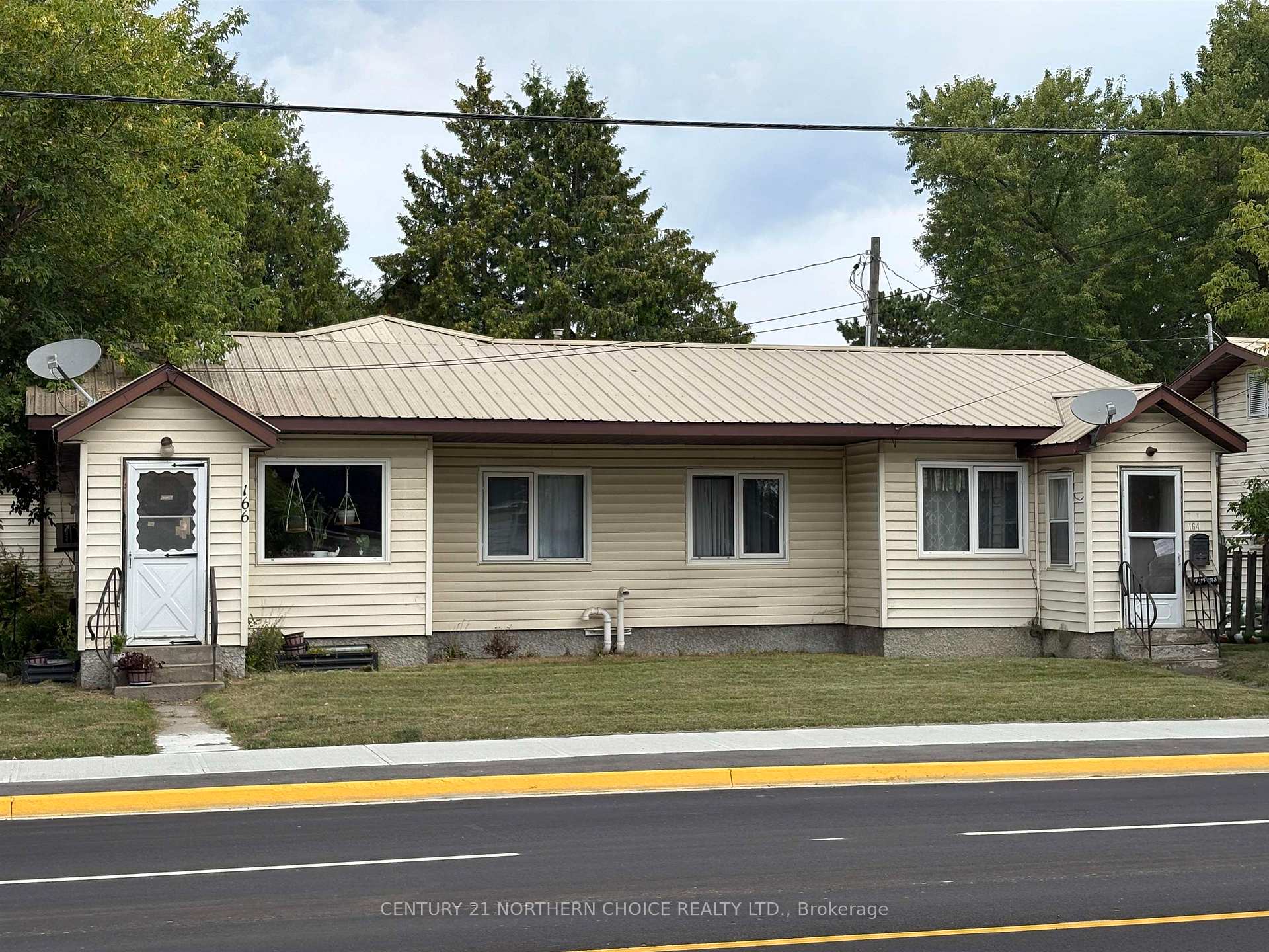 Photo 1 of 160-166 Third Street W, Fort Frances, TB-401 — HOMEH