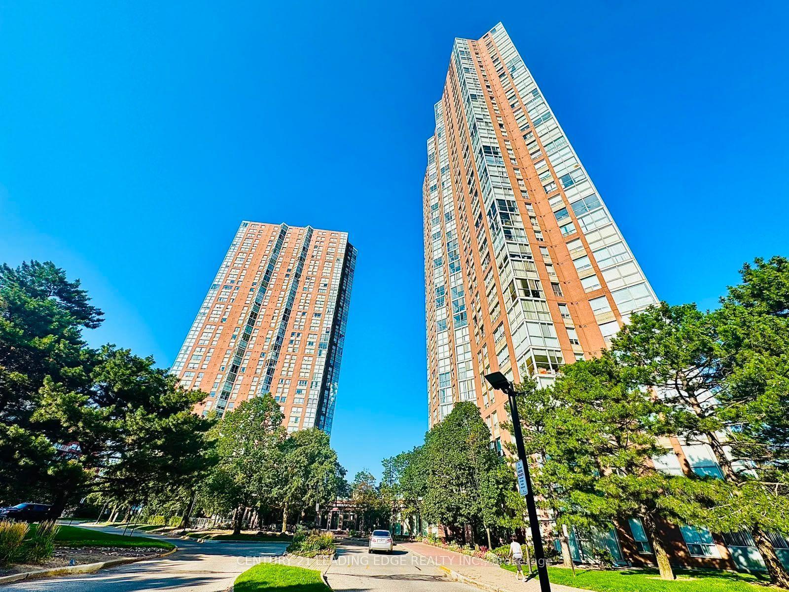 Photo 1 of Unit 1710, 7 Concorde Place, North York, Banbury-Don Mills — HOMEH