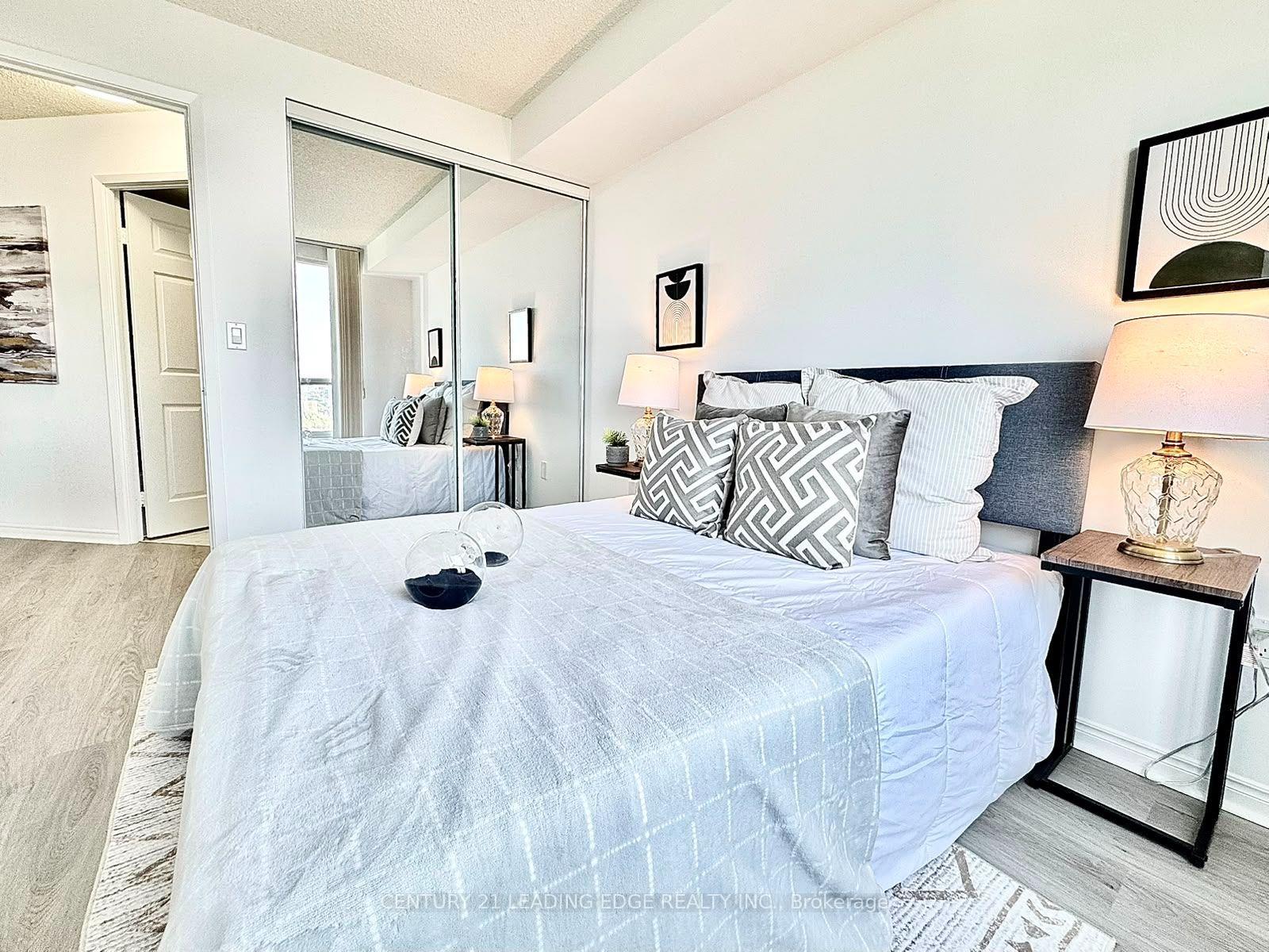 Photo 15 of Unit 1710, 7 Concorde Place, North York, Banbury-Don Mills — HOMEH
