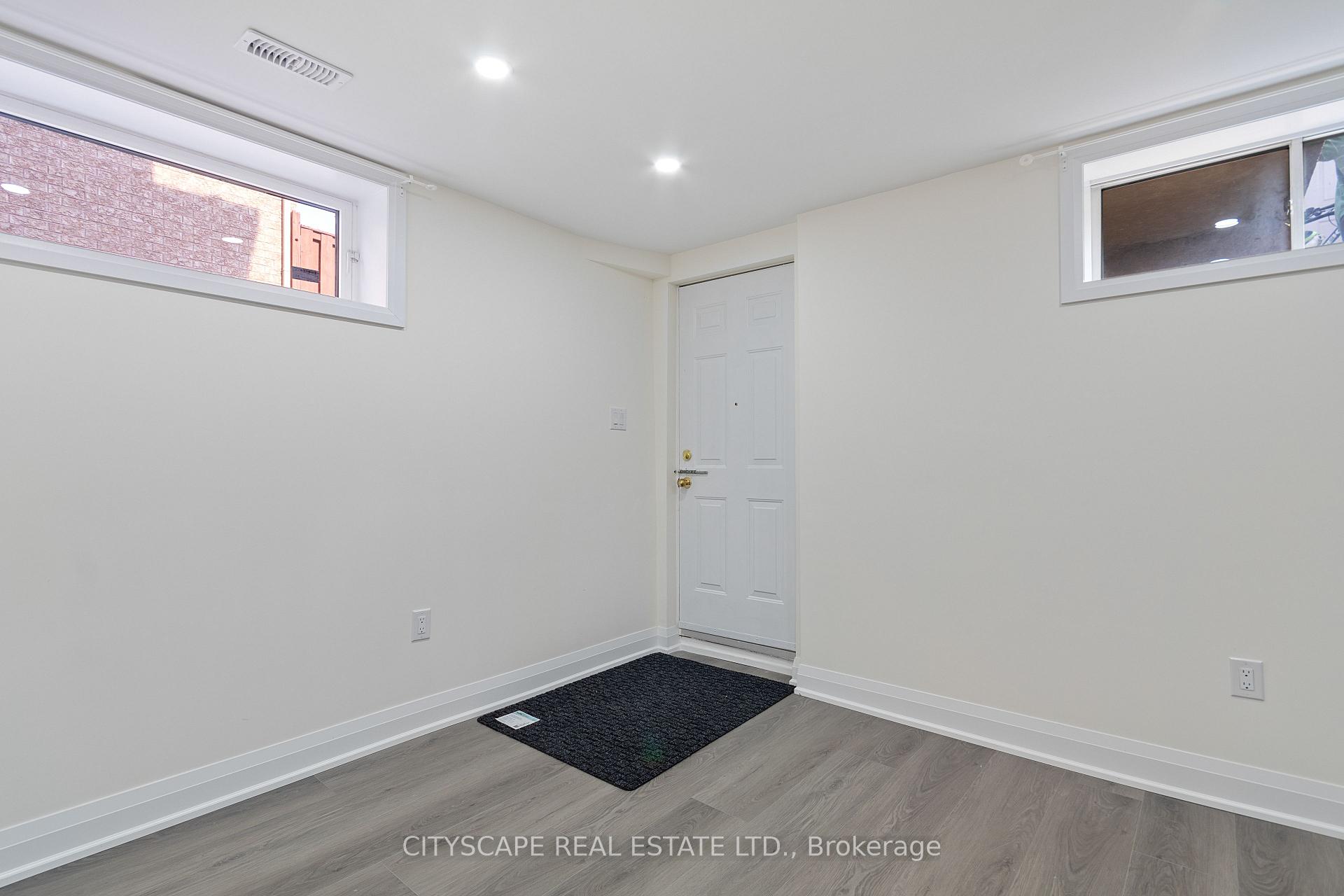 Photo 3 of Unit Lower, 163 Rankin Crescent, Toronto, Dovercourt-Wallace Emerson-Junction — HOMEH