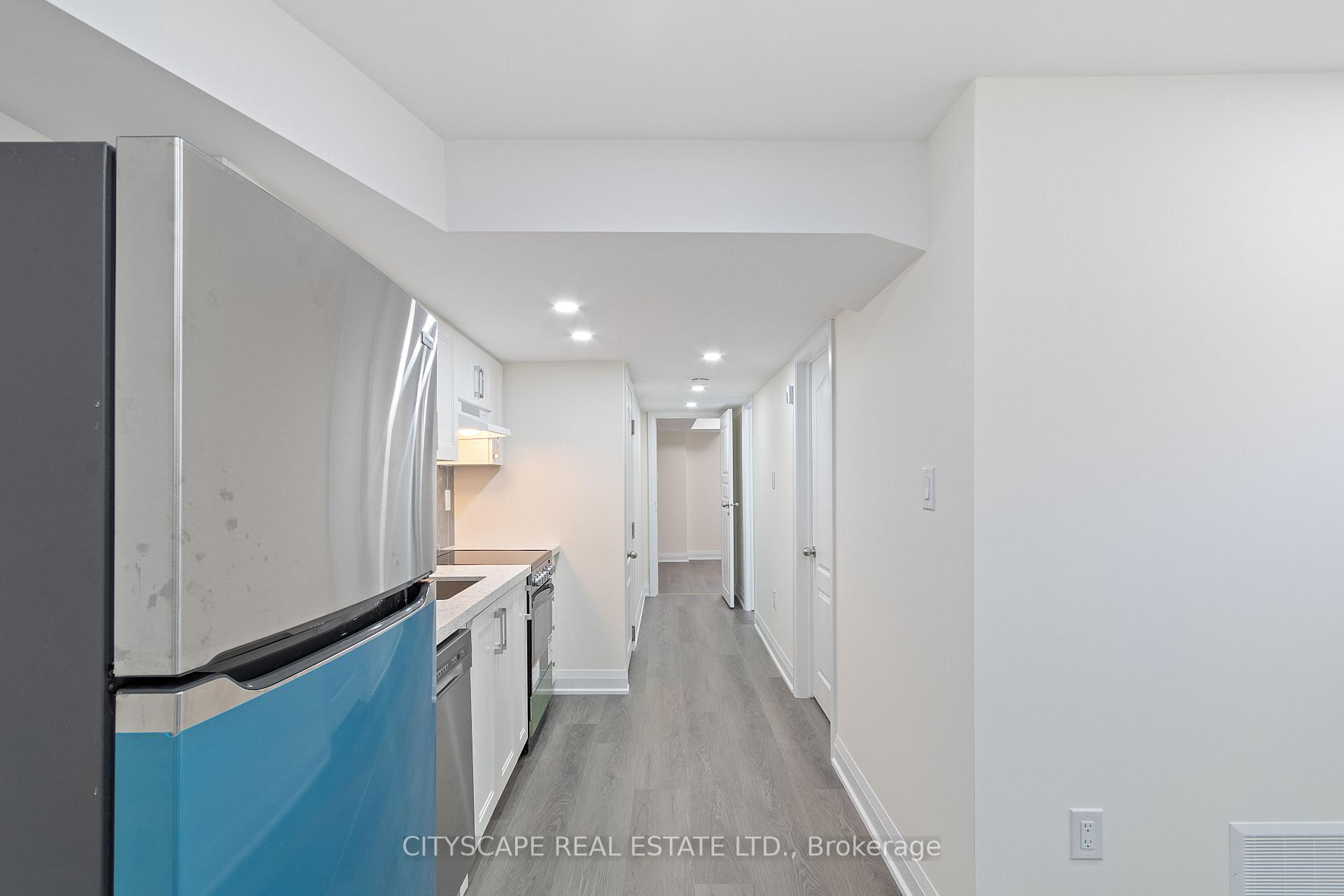 Photo 4 of Unit Lower, 163 Rankin Crescent, Toronto, Dovercourt-Wallace Emerson-Junction — HOMEH