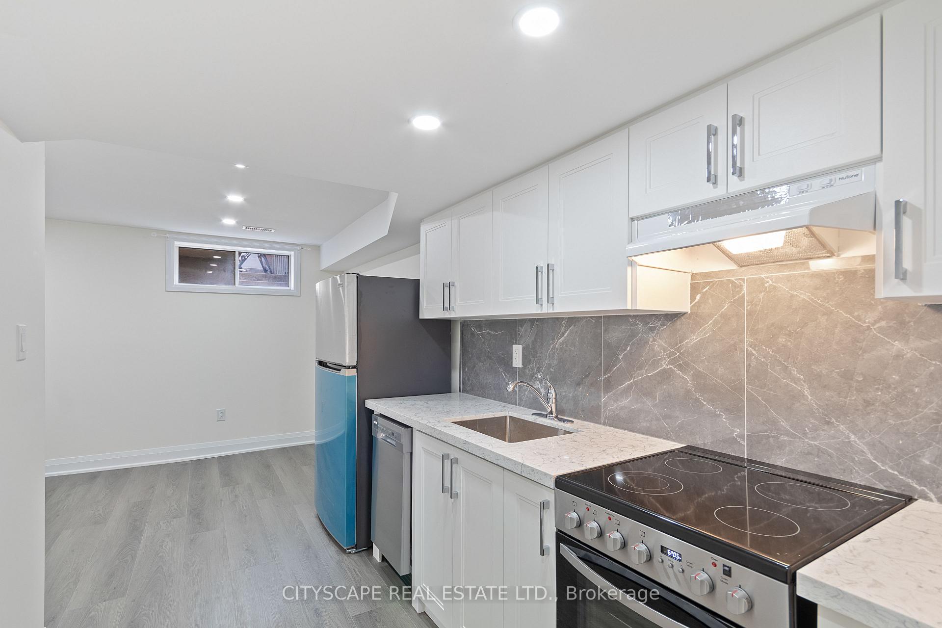 Photo 5 of Unit Lower, 163 Rankin Crescent, Toronto, Dovercourt-Wallace Emerson-Junction — HOMEH