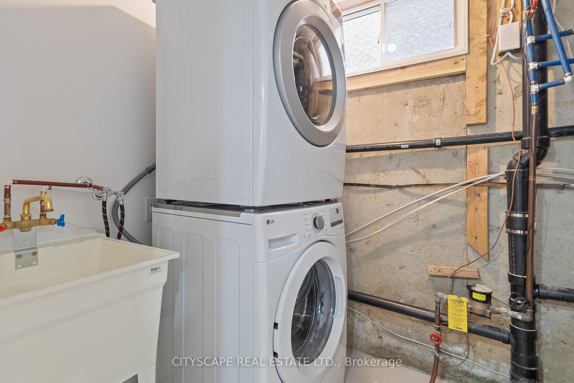 Photo 14 of Unit Lower, 163 Rankin Crescent, Toronto, Dovercourt-Wallace Emerson-Junction — HOMEH