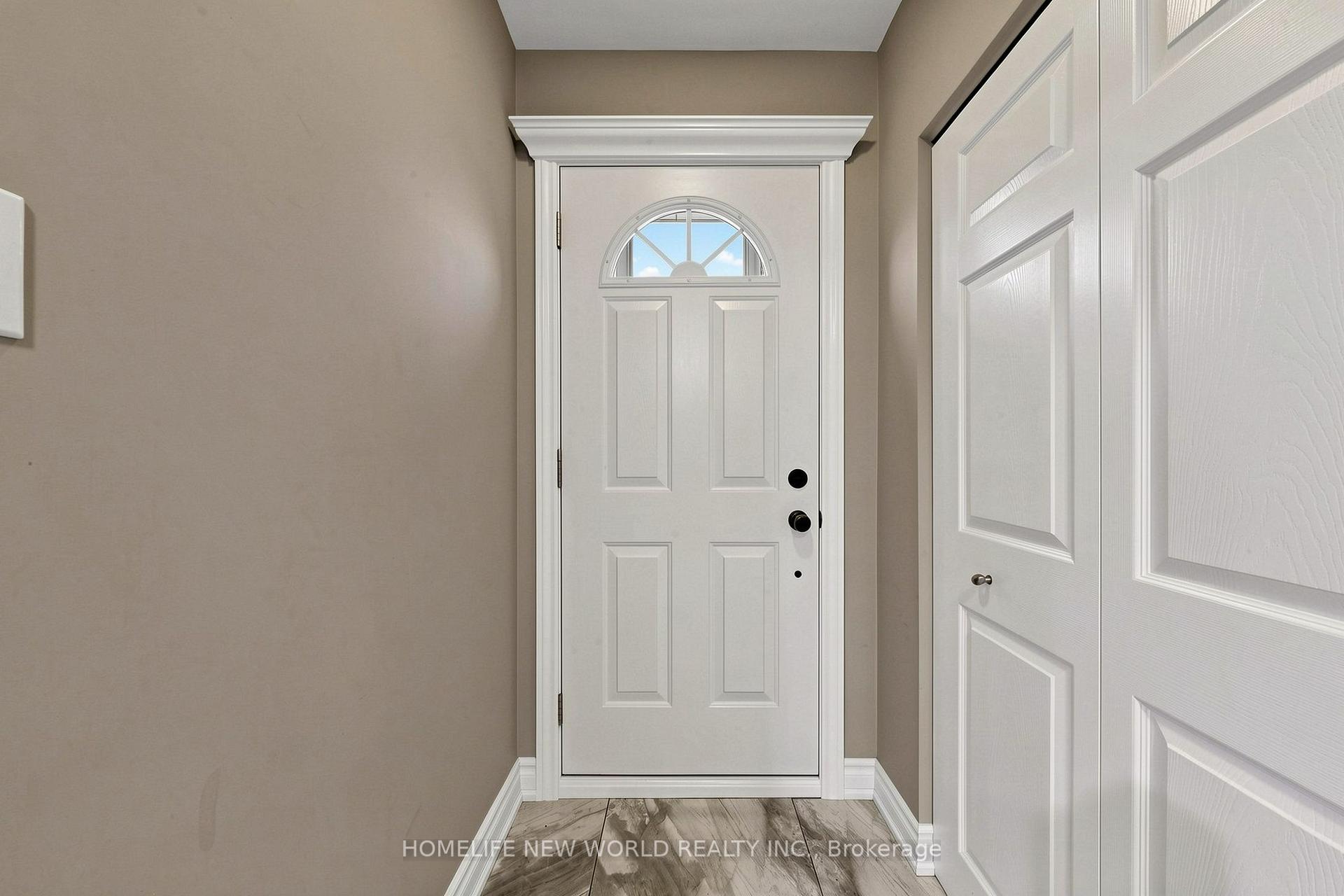 Photo 9 of 6 Valleycrest Avenue, Markham, Bullock — HOMEH