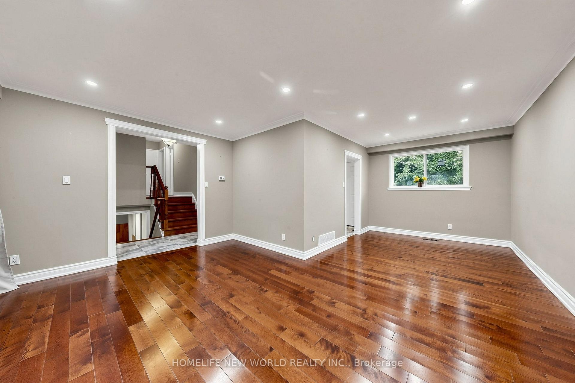 Photo 17 of 6 Valleycrest Avenue, Markham, Bullock — HOMEH