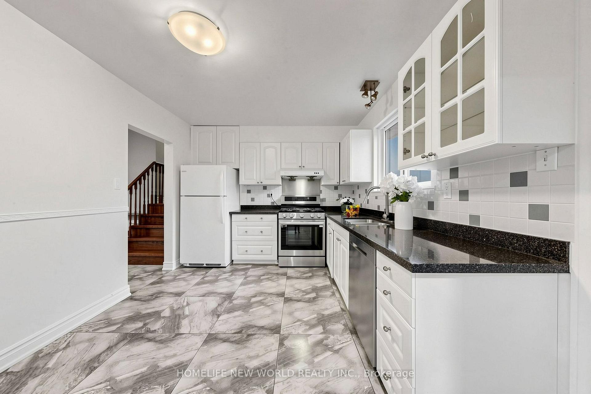 Photo 20 of 6 Valleycrest Avenue, Markham, Bullock — HOMEH