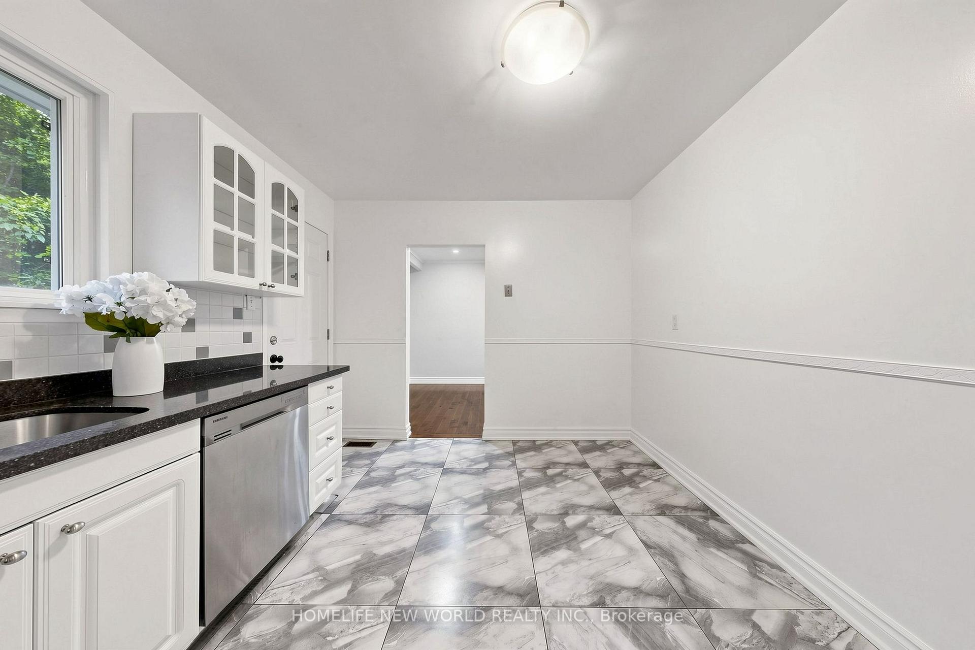 Photo 21 of 6 Valleycrest Avenue, Markham, Bullock — HOMEH