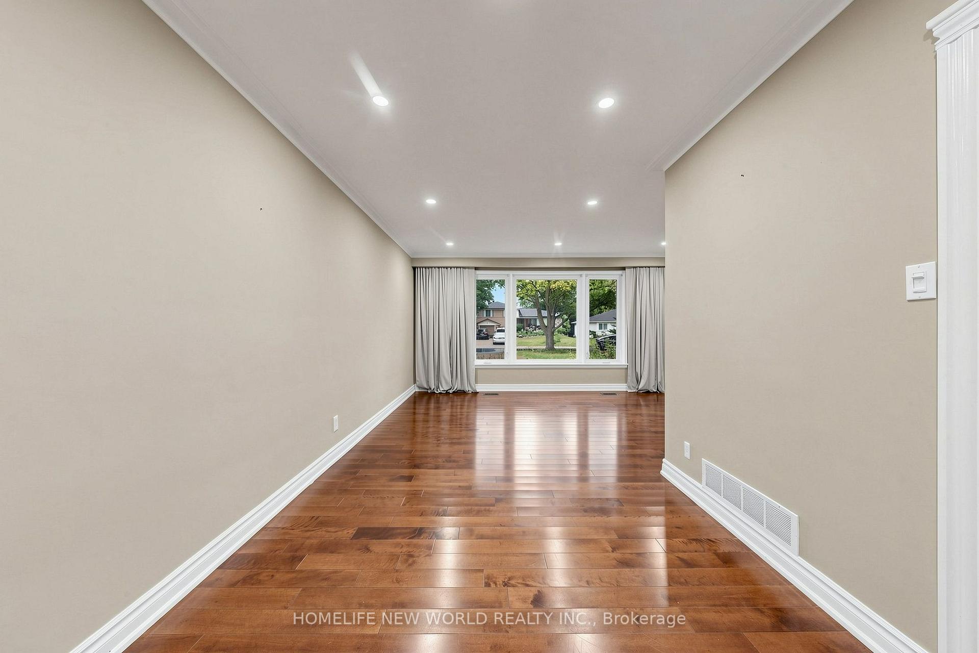 Photo 23 of 6 Valleycrest Avenue, Markham, Bullock — HOMEH