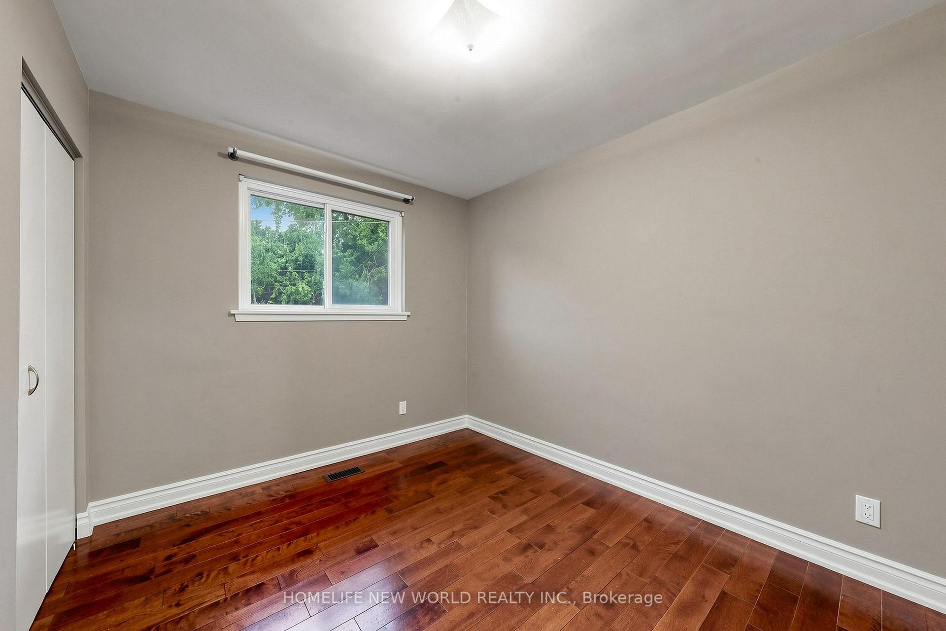 Photo 32 of 6 Valleycrest Avenue, Markham, Bullock — HOMEH