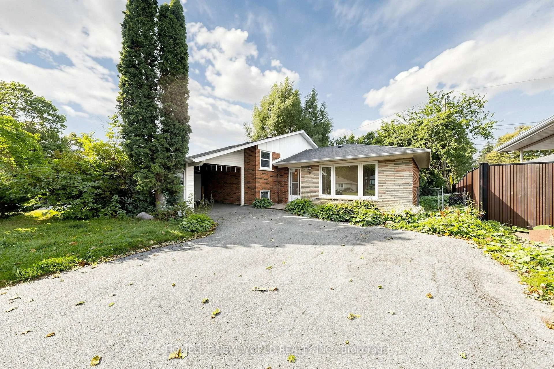 Photo 4 of 6 Valleycrest Avenue, Markham, Bullock — HOMEH