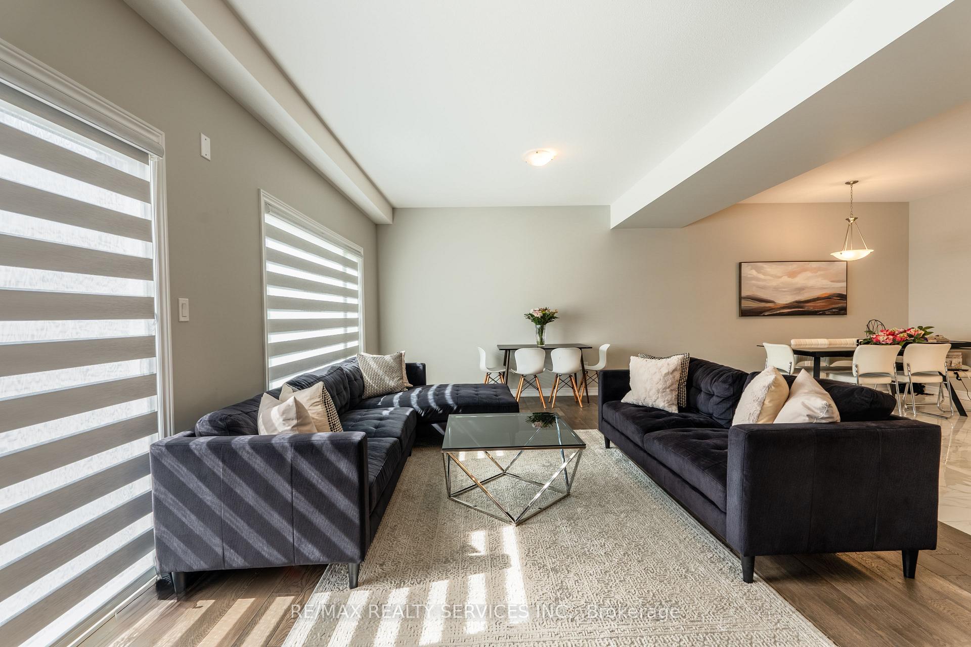 Photo 18 of 7201 Parsa Street, Niagara Falls, Brown — HOMEH