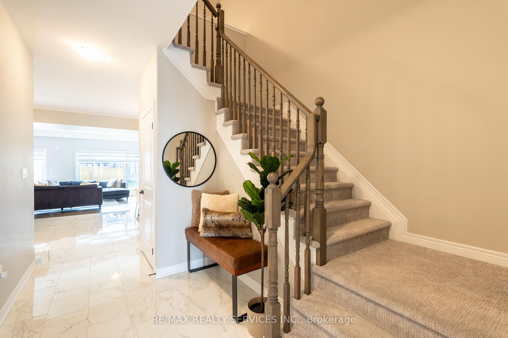 Photo 20 of 7201 Parsa Street, Niagara Falls, Brown — HOMEH