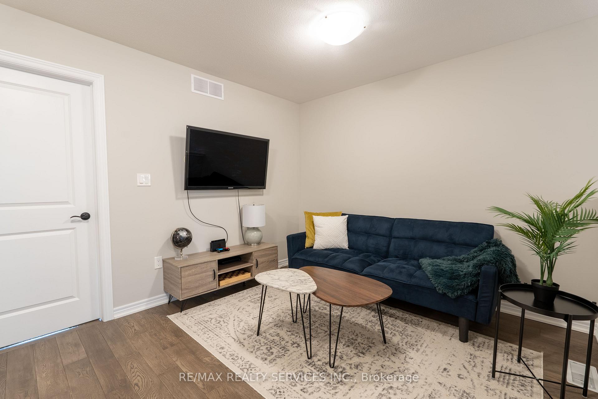 Photo 22 of 7201 Parsa Street, Niagara Falls, Brown — HOMEH