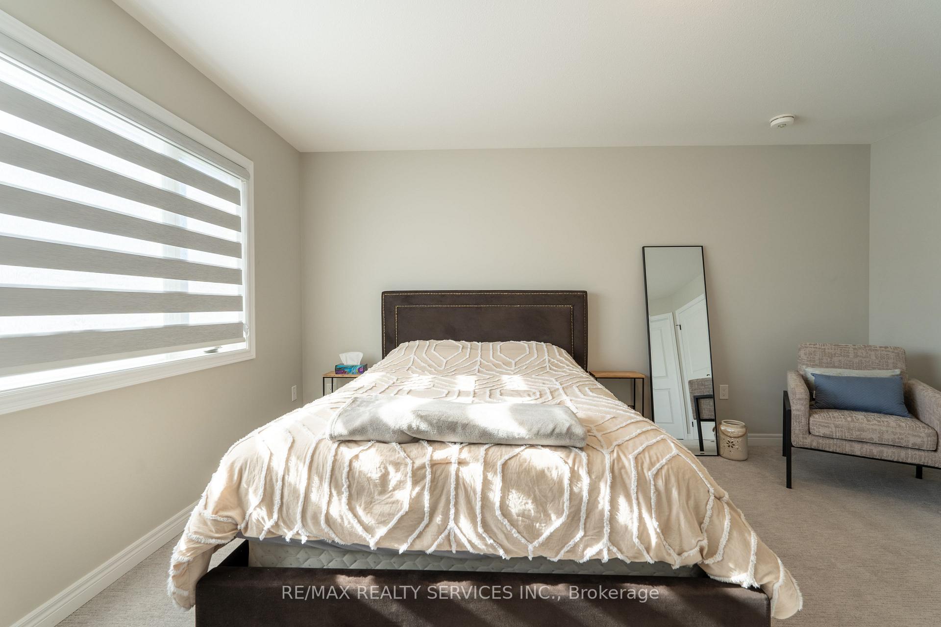 Photo 26 of 7201 Parsa Street, Niagara Falls, Brown — HOMEH