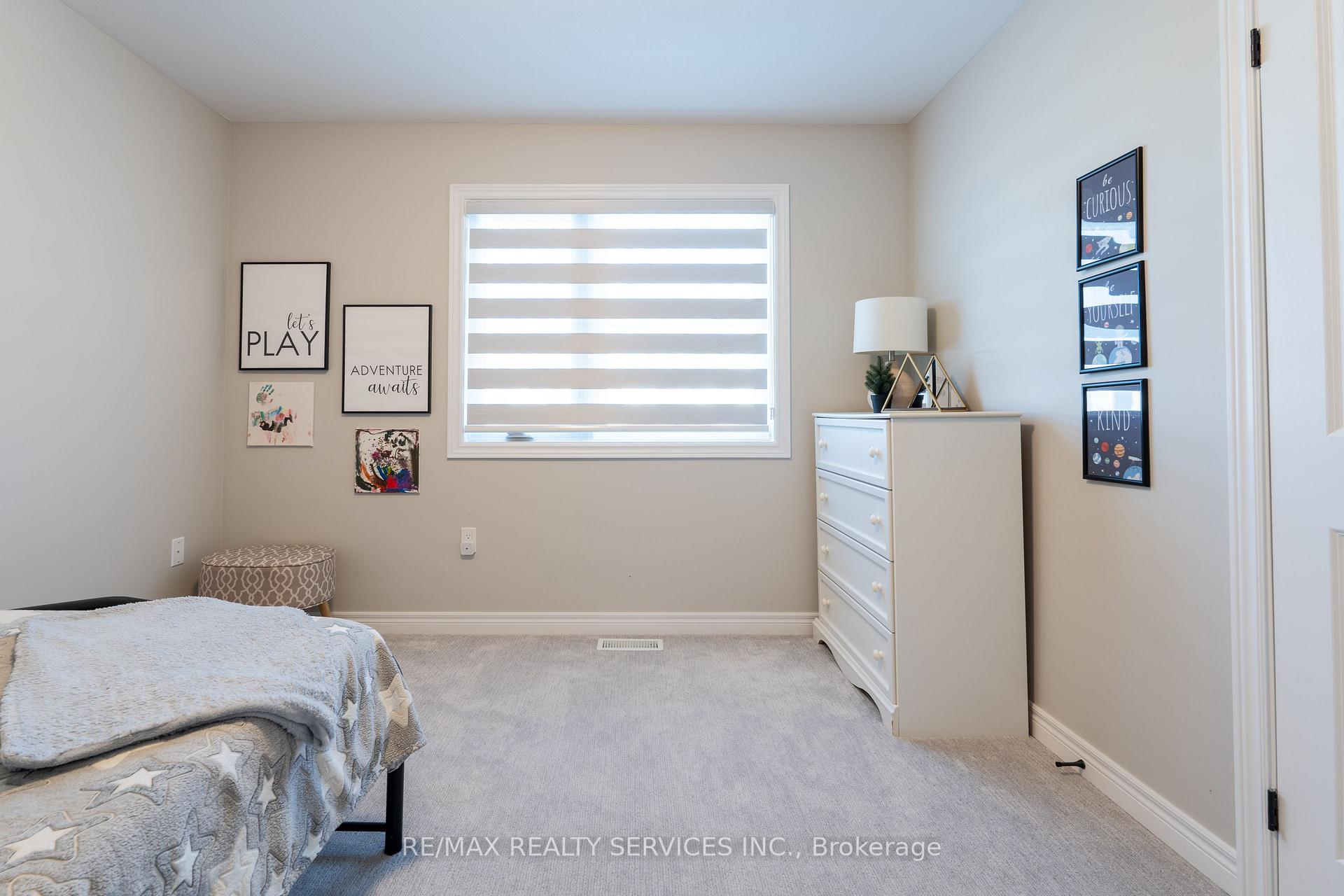 Photo 35 of 7201 Parsa Street, Niagara Falls, Brown — HOMEH